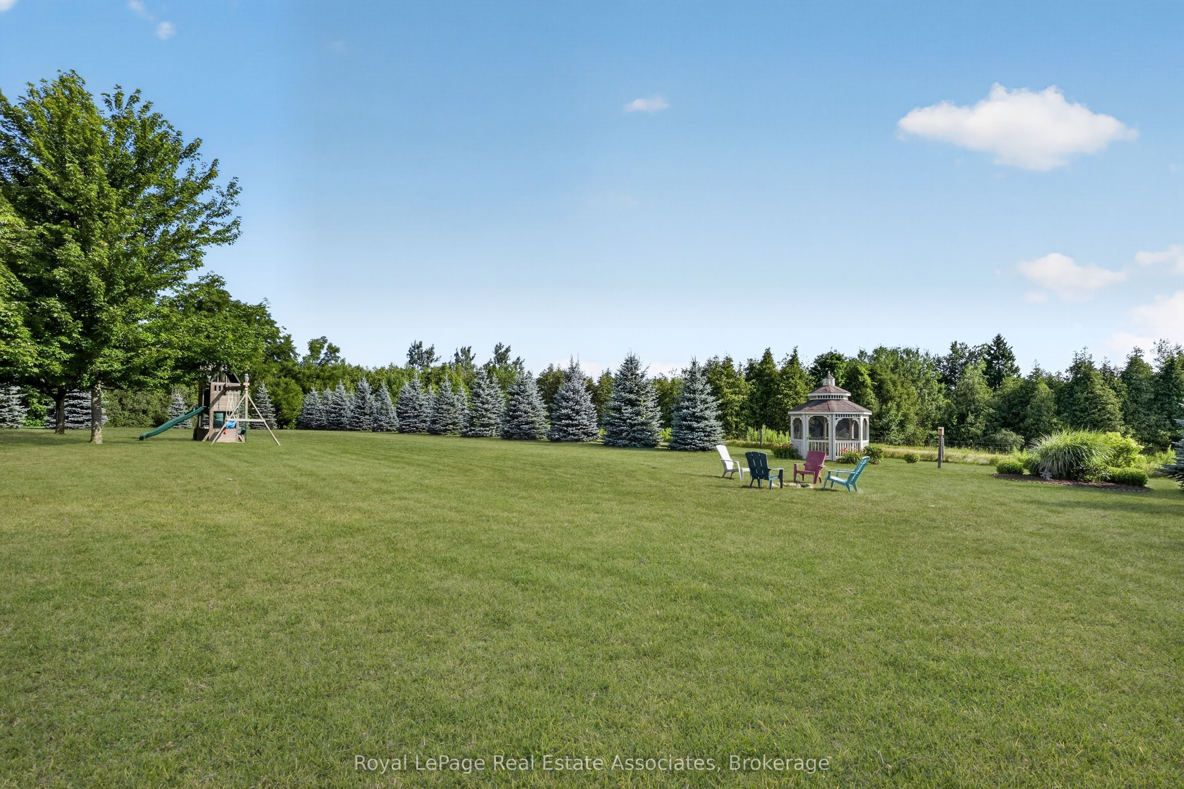 5767 Tenth Line Property Photo 45