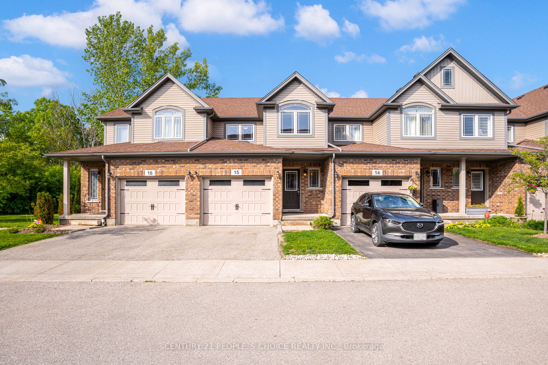 66 N Eastview Road 15