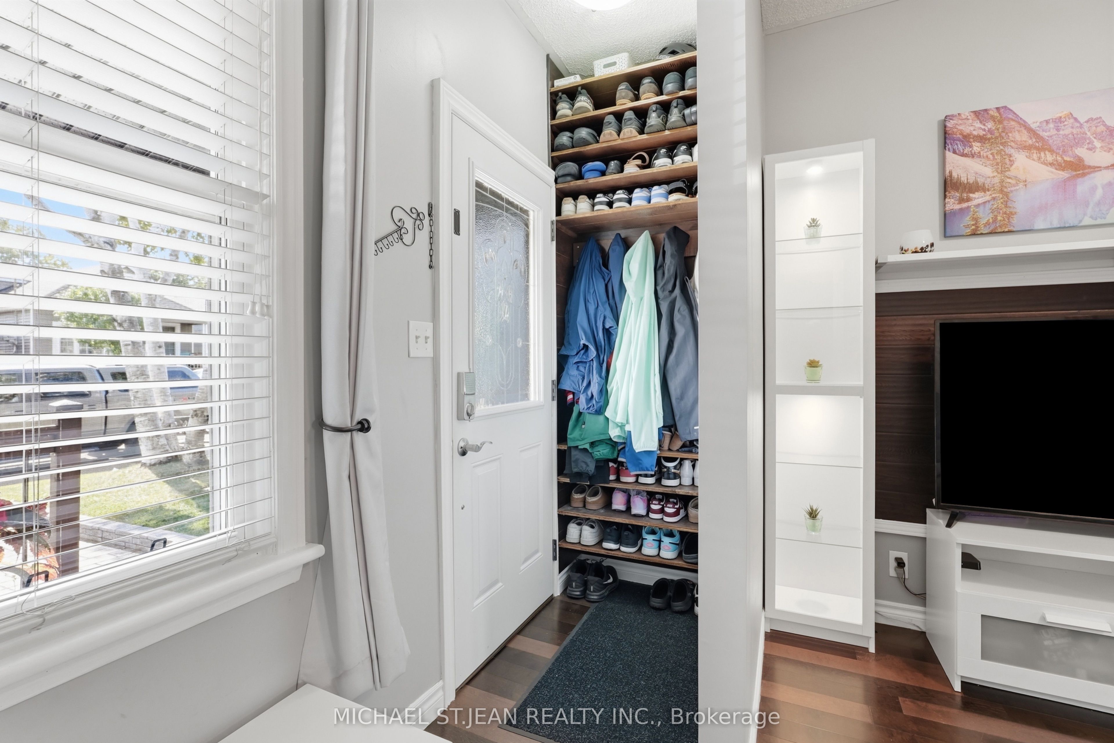 67 Robins Avenue Property Photo 10