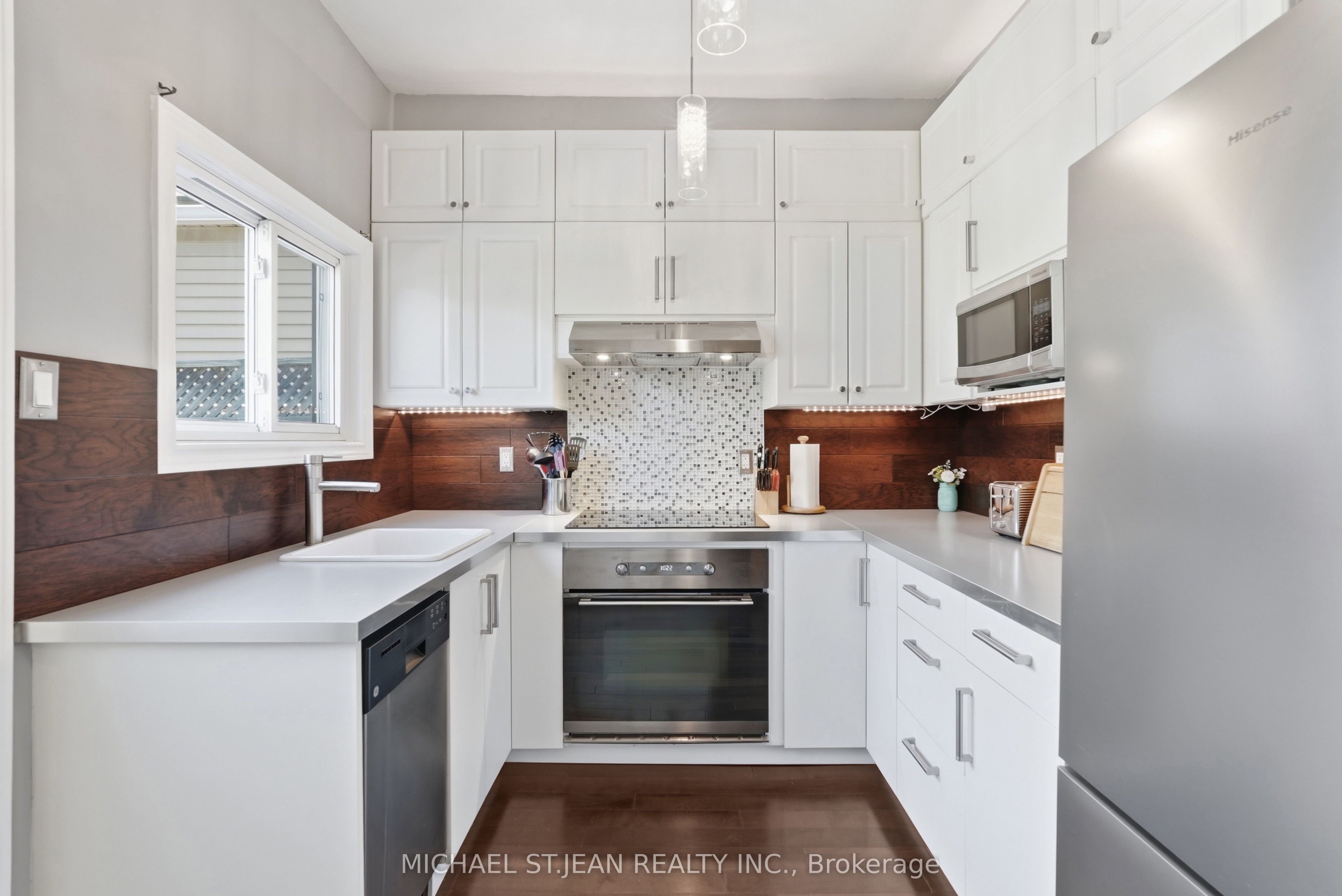 67 Robins Avenue Property Photo 17