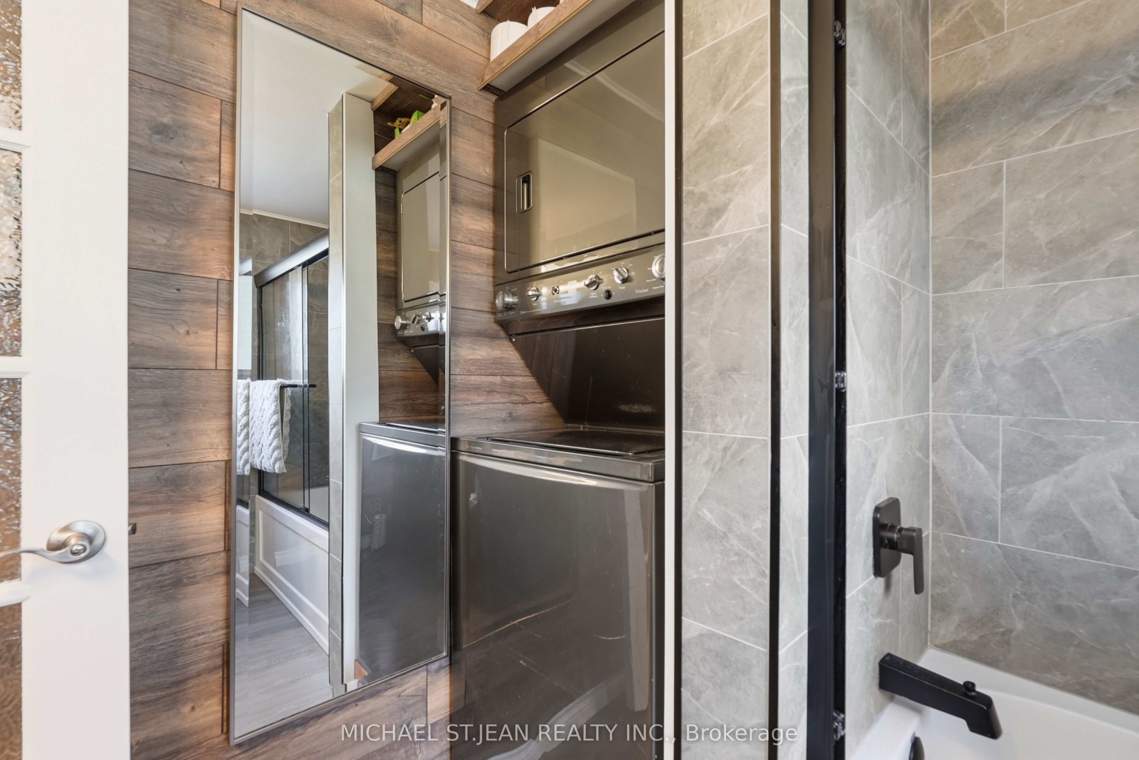 67 Robins Avenue Property Photo 33