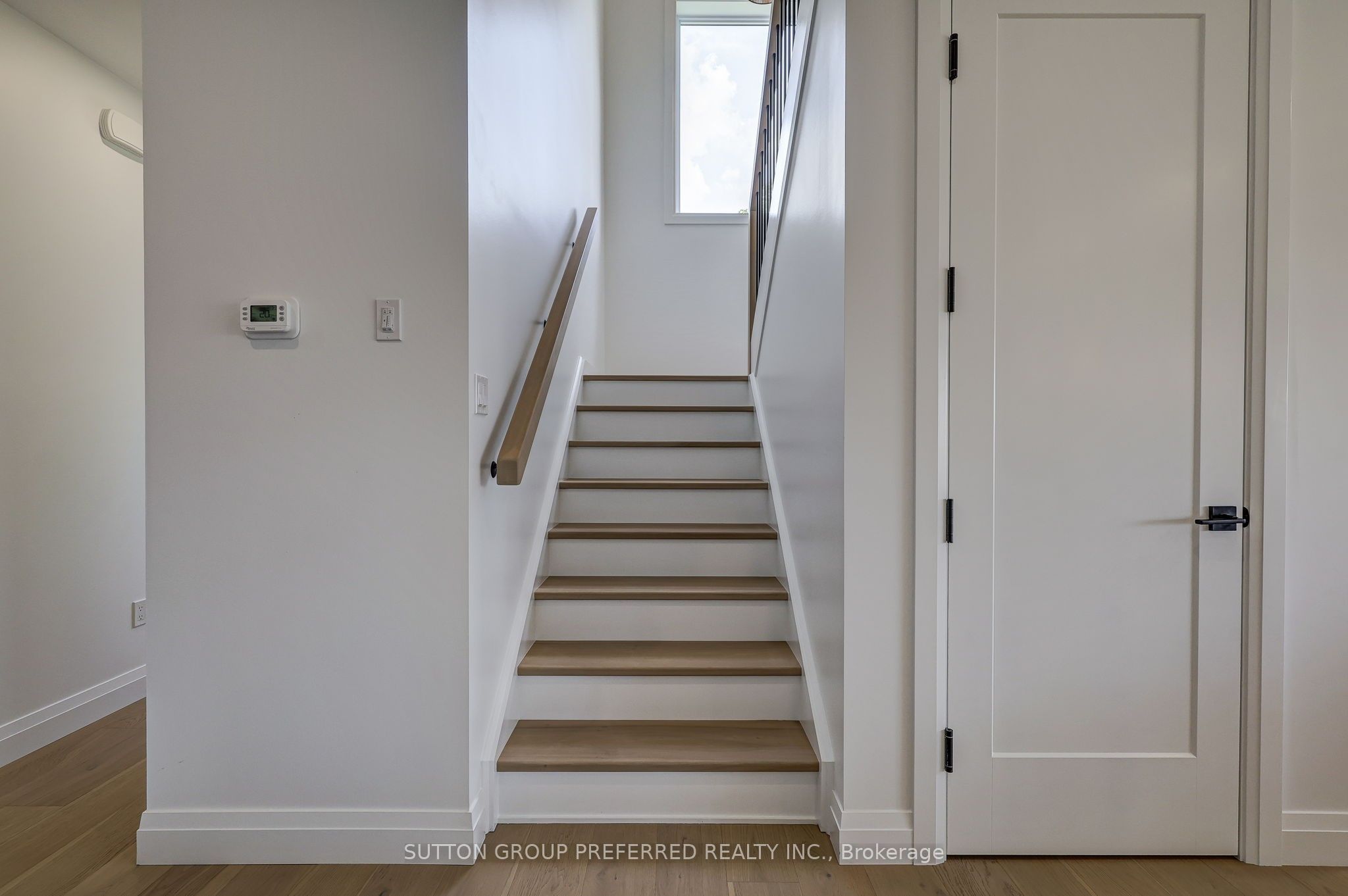 154910 15th Line Property Photo 23
