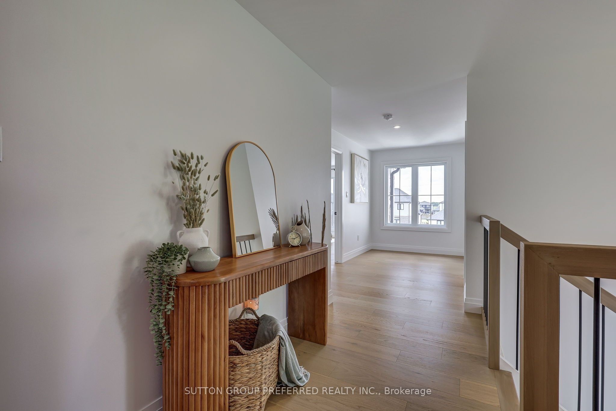 154910 15th Line Property Photo 24