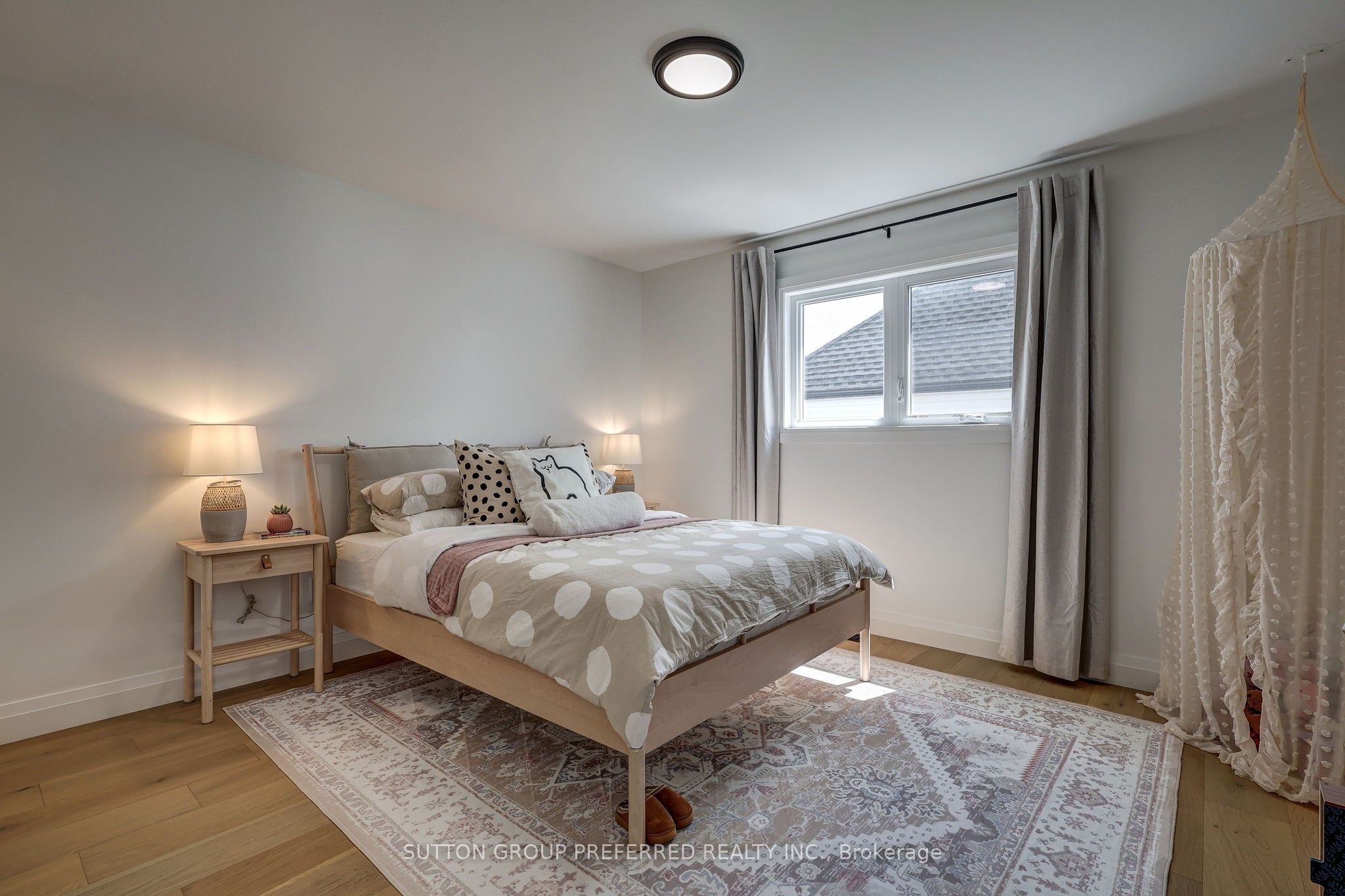 154910 15th Line Property Photo 25
