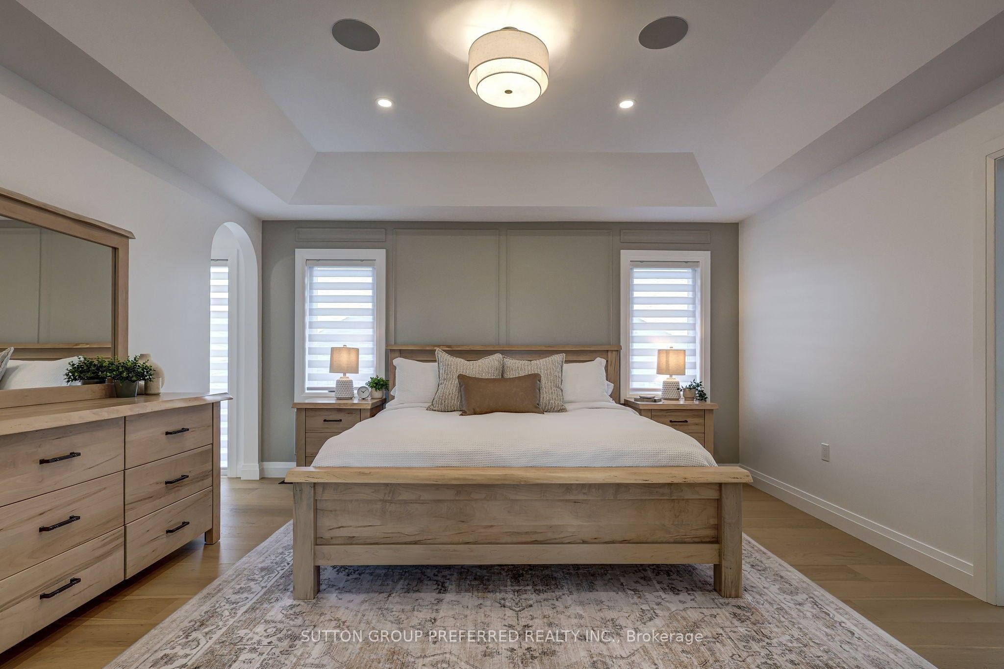 154910 15th Line Property Photo 32