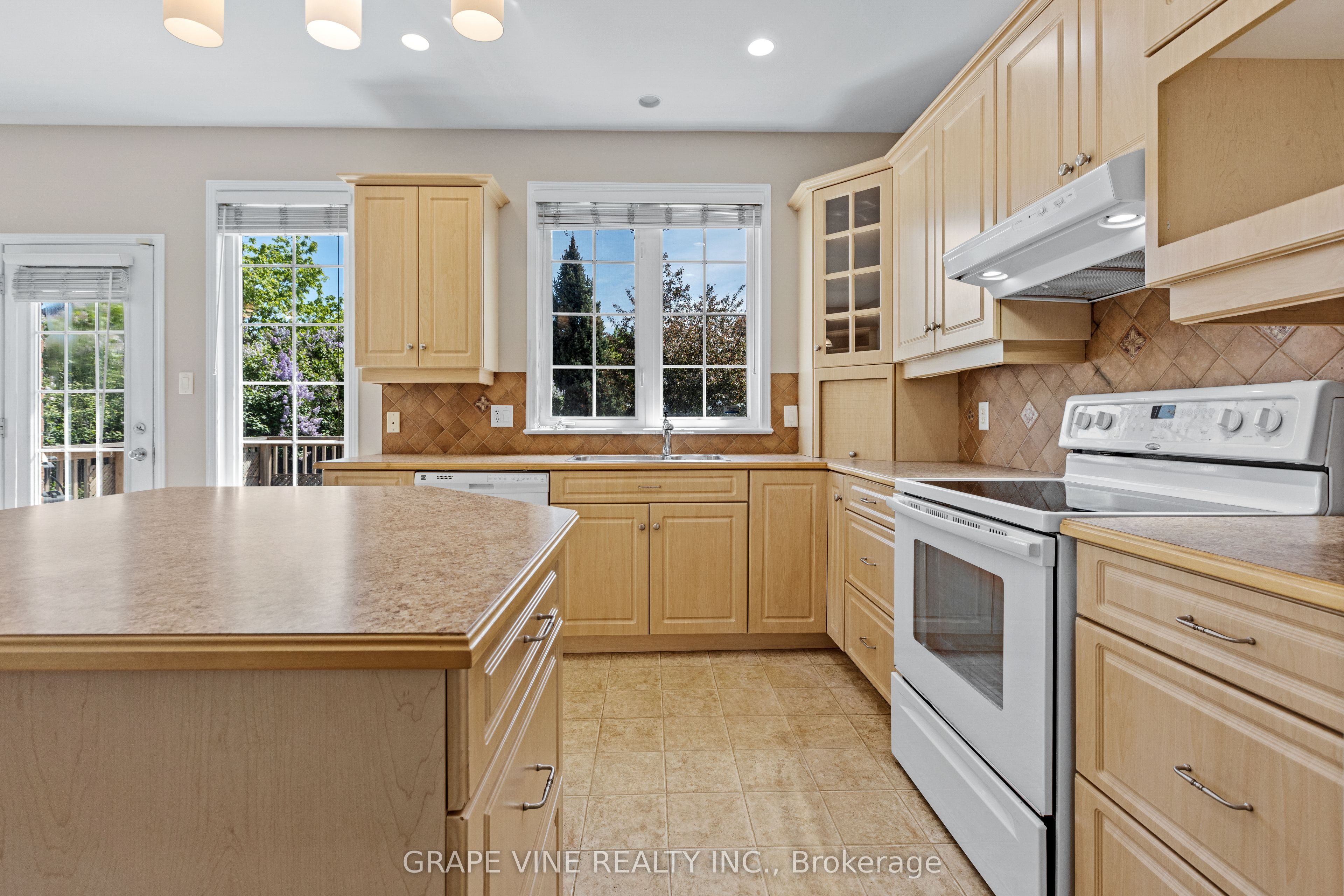 201 Ramelton Private Property Photo 14