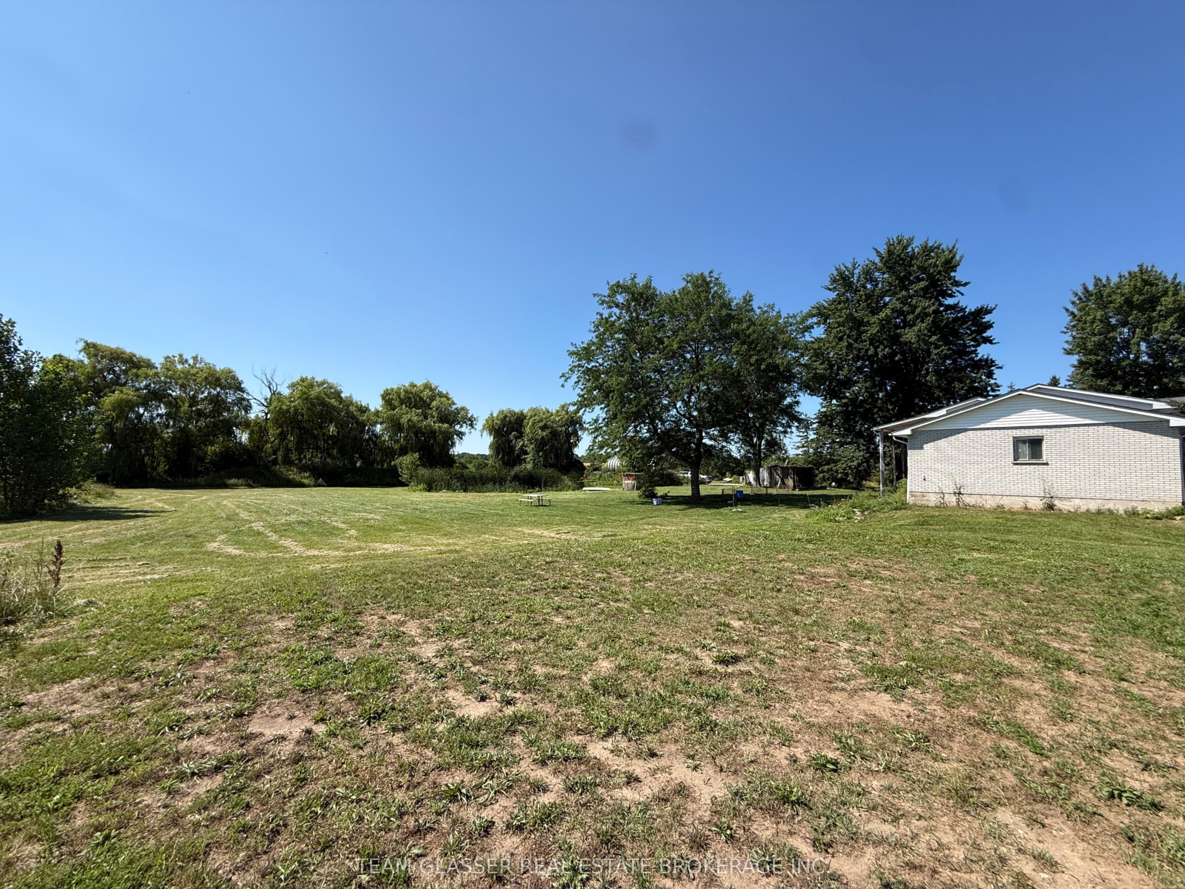 7395 Westminster Drive Property Photo 9