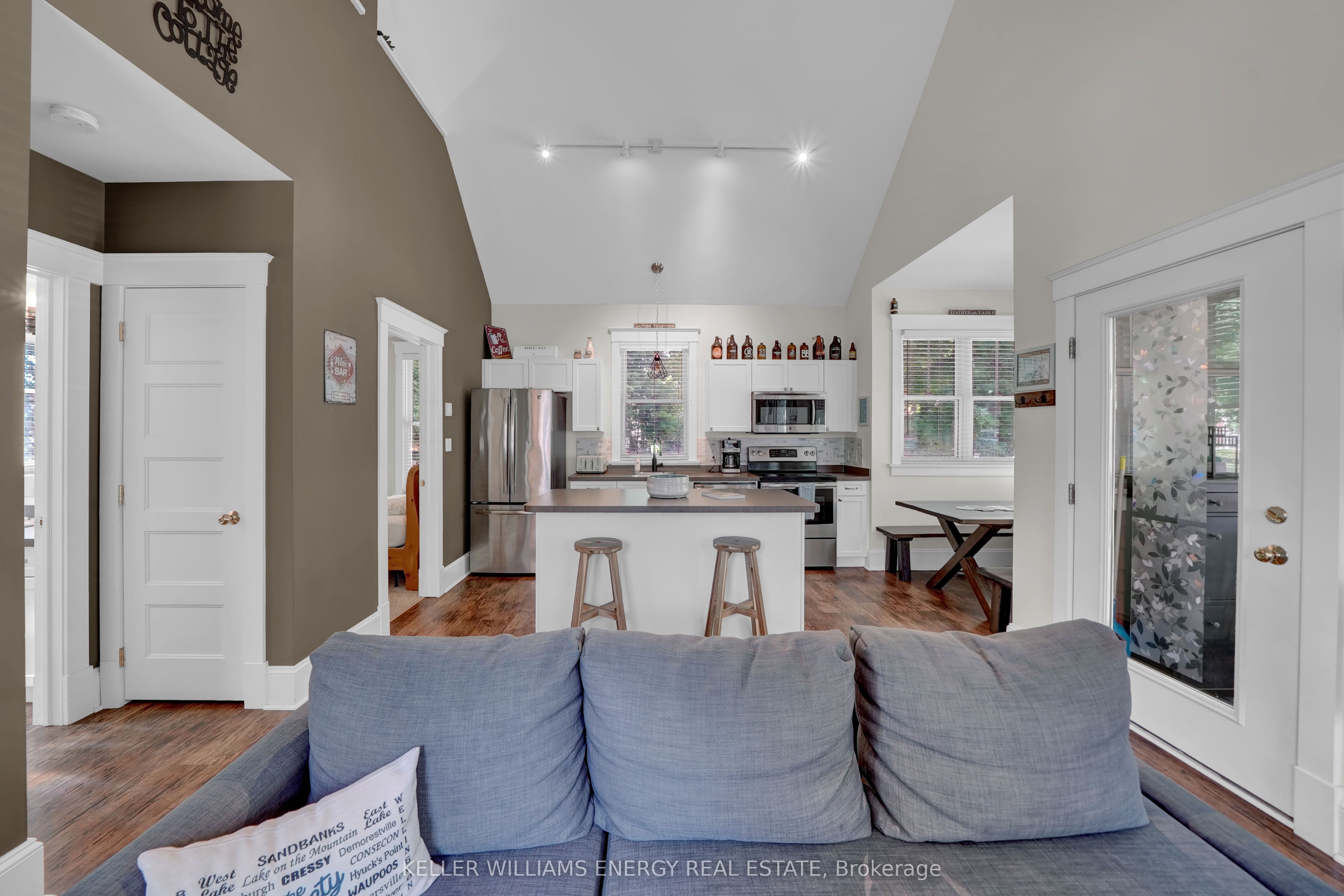 2 Pine Forest Lane Property Photo 32
