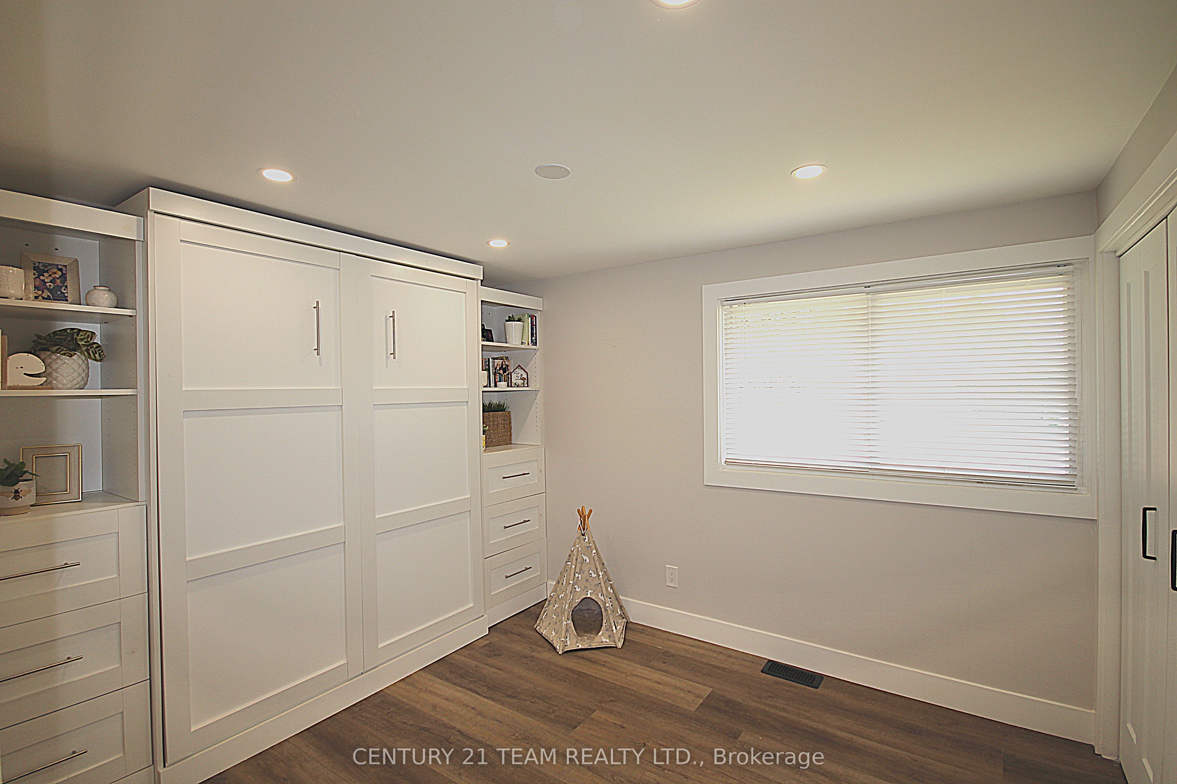 190 Margaret Street Property Photo 18