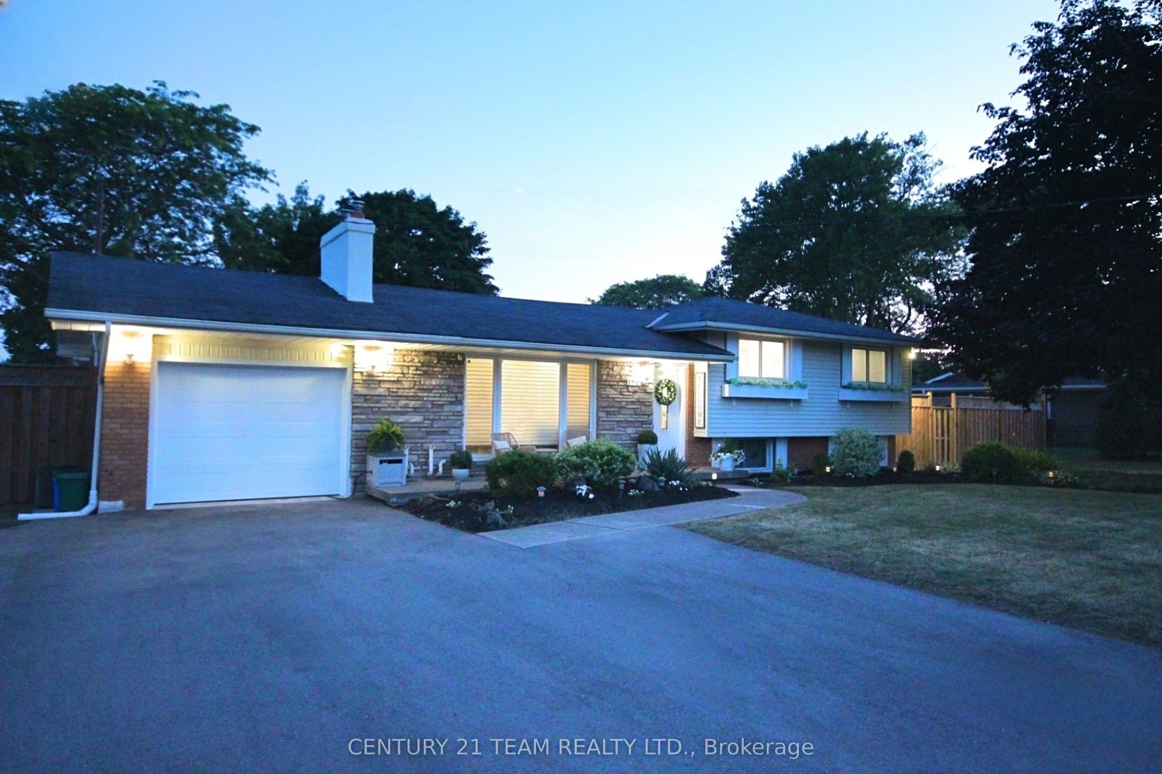 190 Margaret Street Property Photo 46