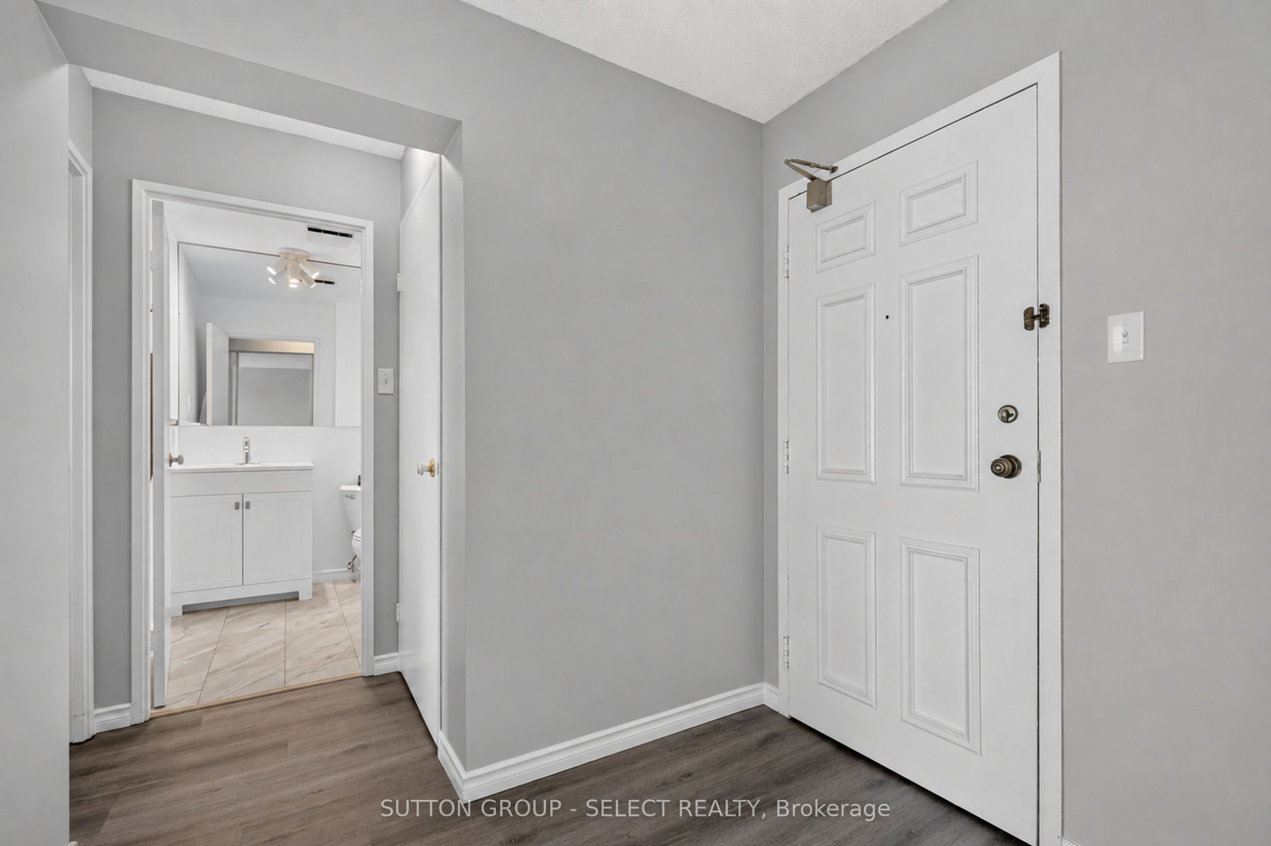 600 Grenfell Drive 612 Property Photo 3