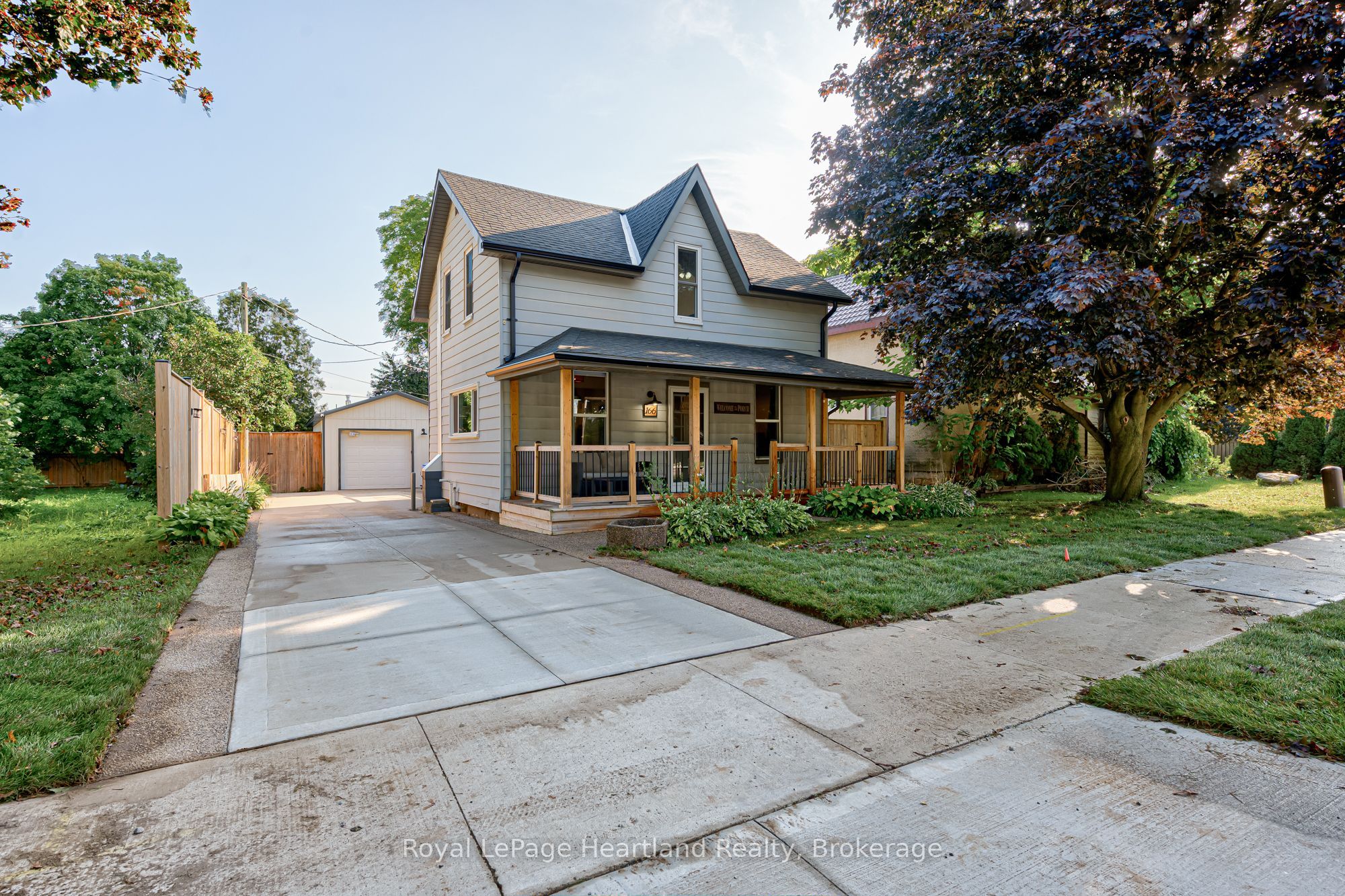 166 Goderich Street W Property Photo 2