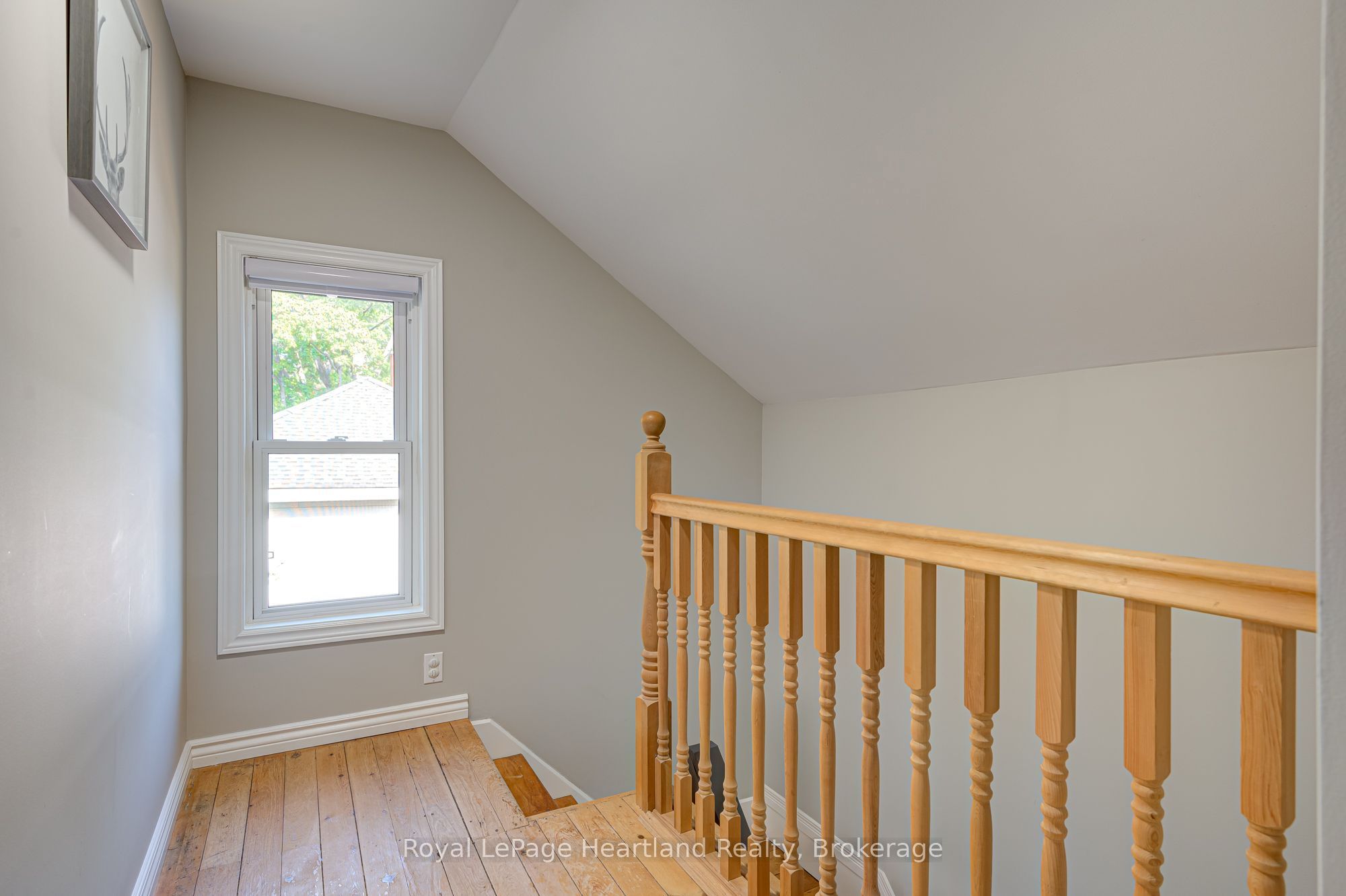 166 Goderich Street W Property Photo 22