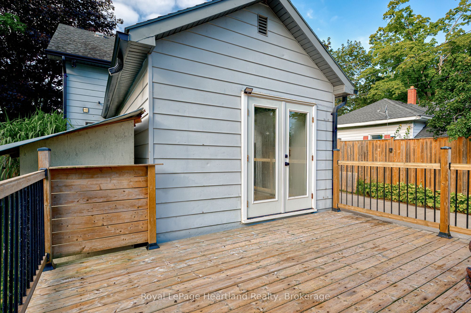 166 Goderich Street W Property Photo 36
