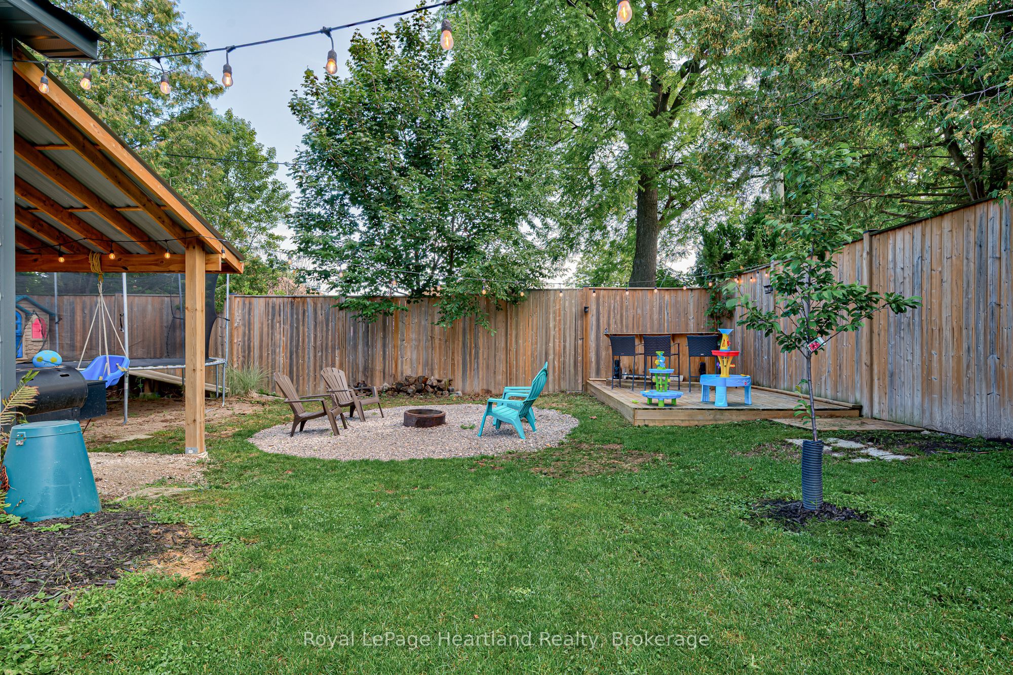 166 Goderich Street W Property Photo 40