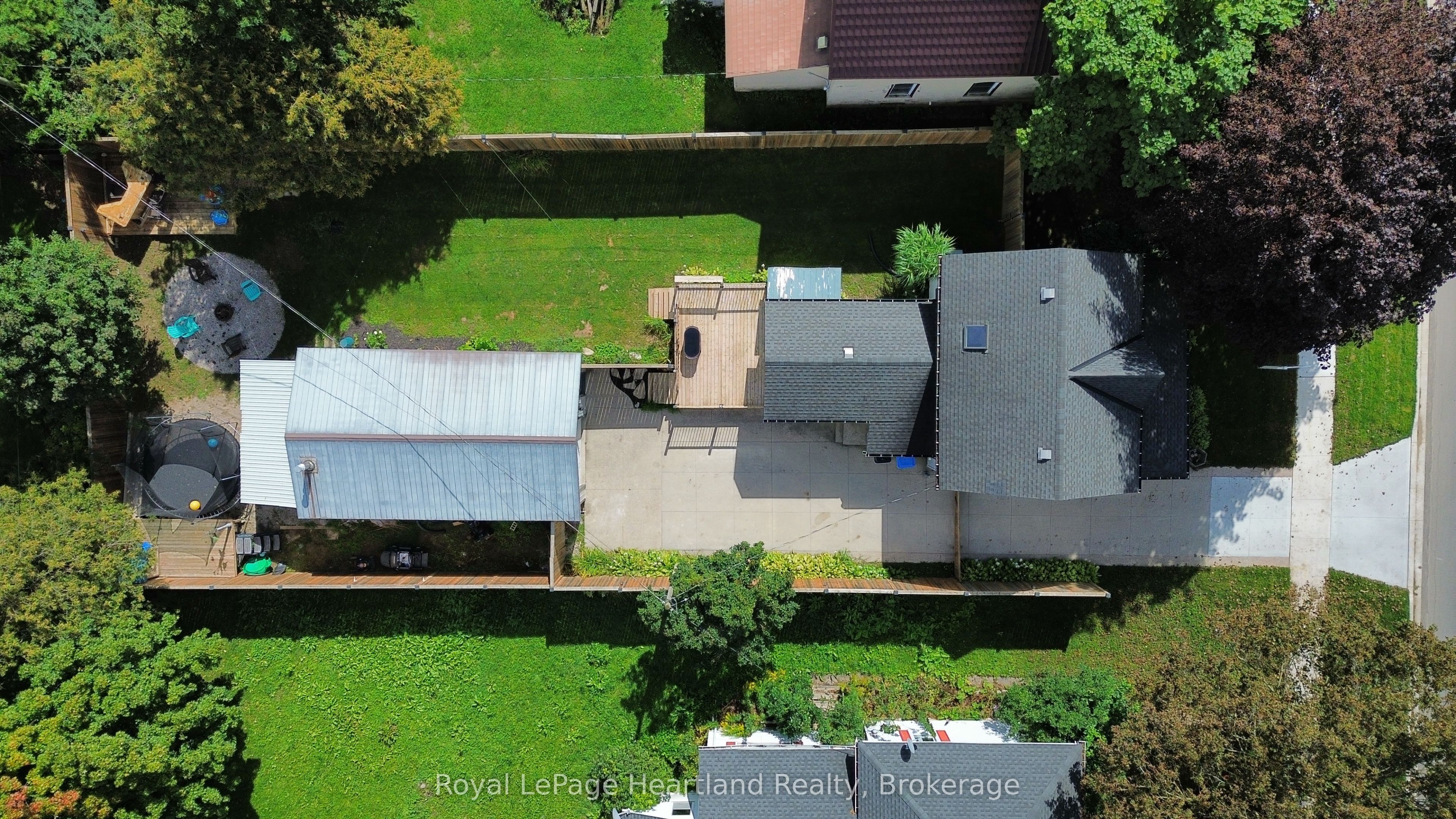 166 Goderich Street W Property Photo 49