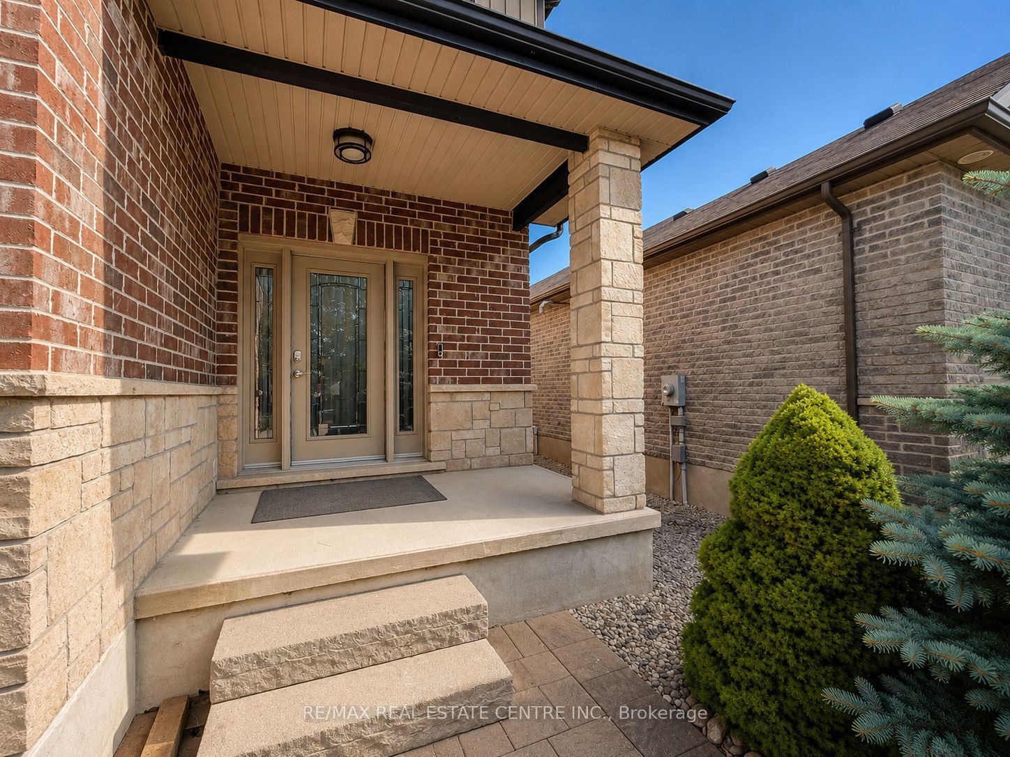 1029 Moy Crescent Property Photo 6
