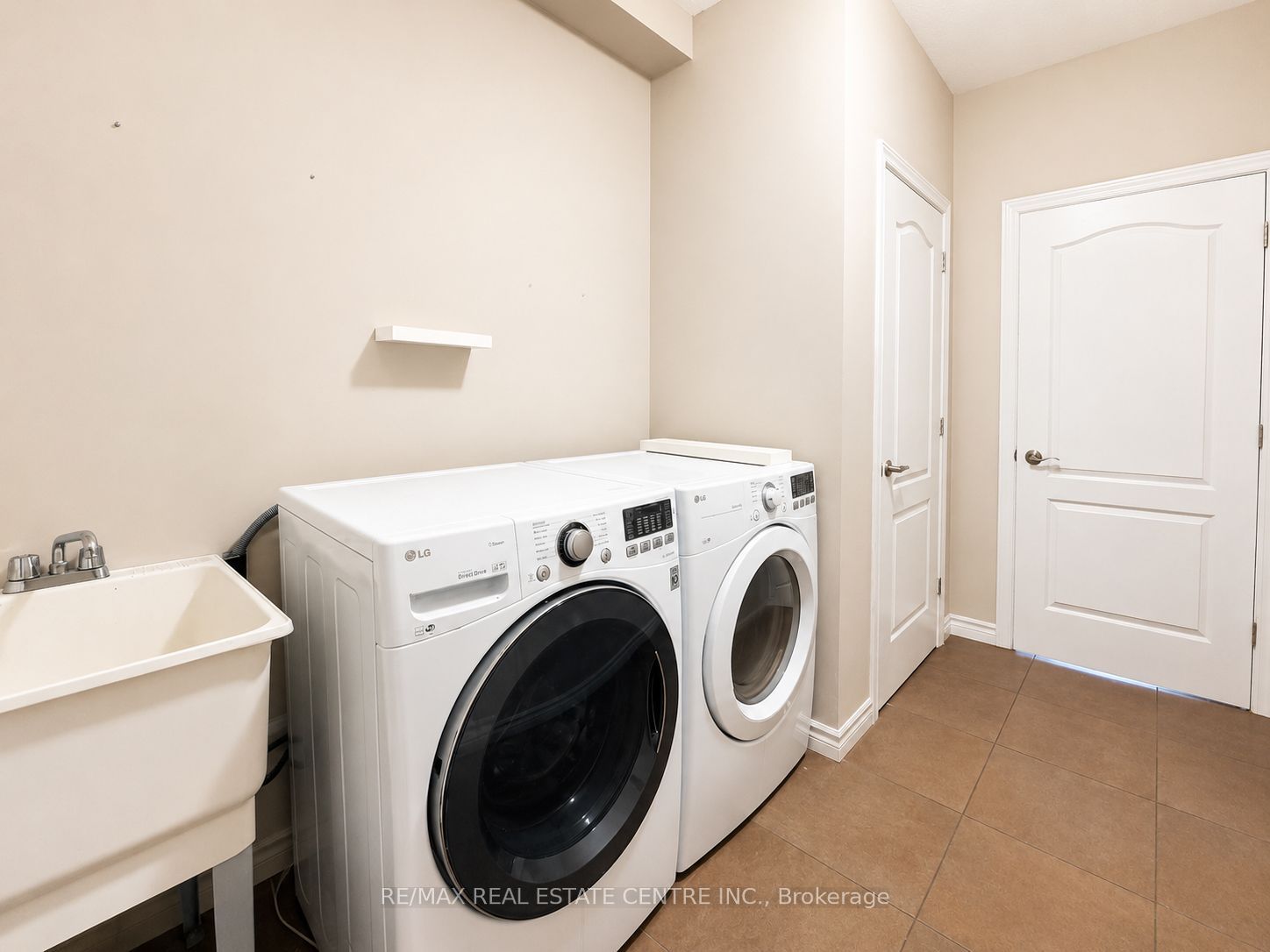 1029 Moy Crescent Property Photo 26