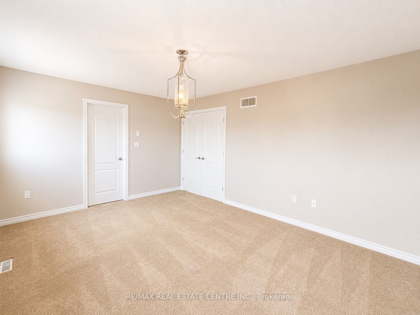 1029 Moy Crescent Property Photo 30