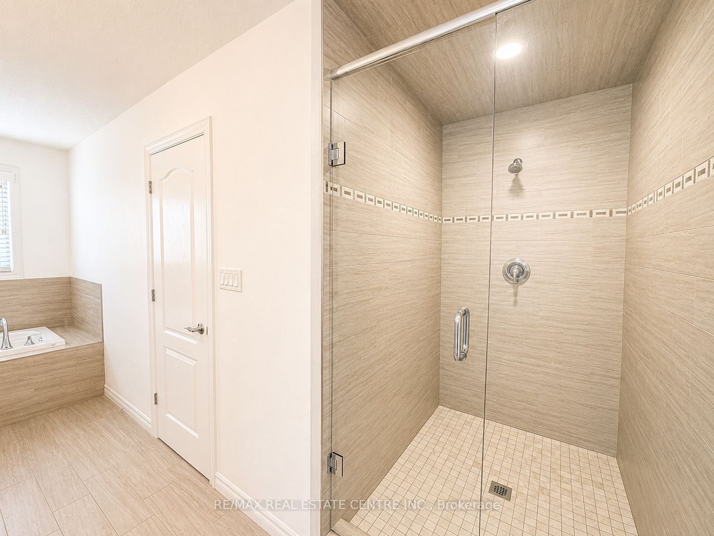 1029 Moy Crescent Property Photo 42