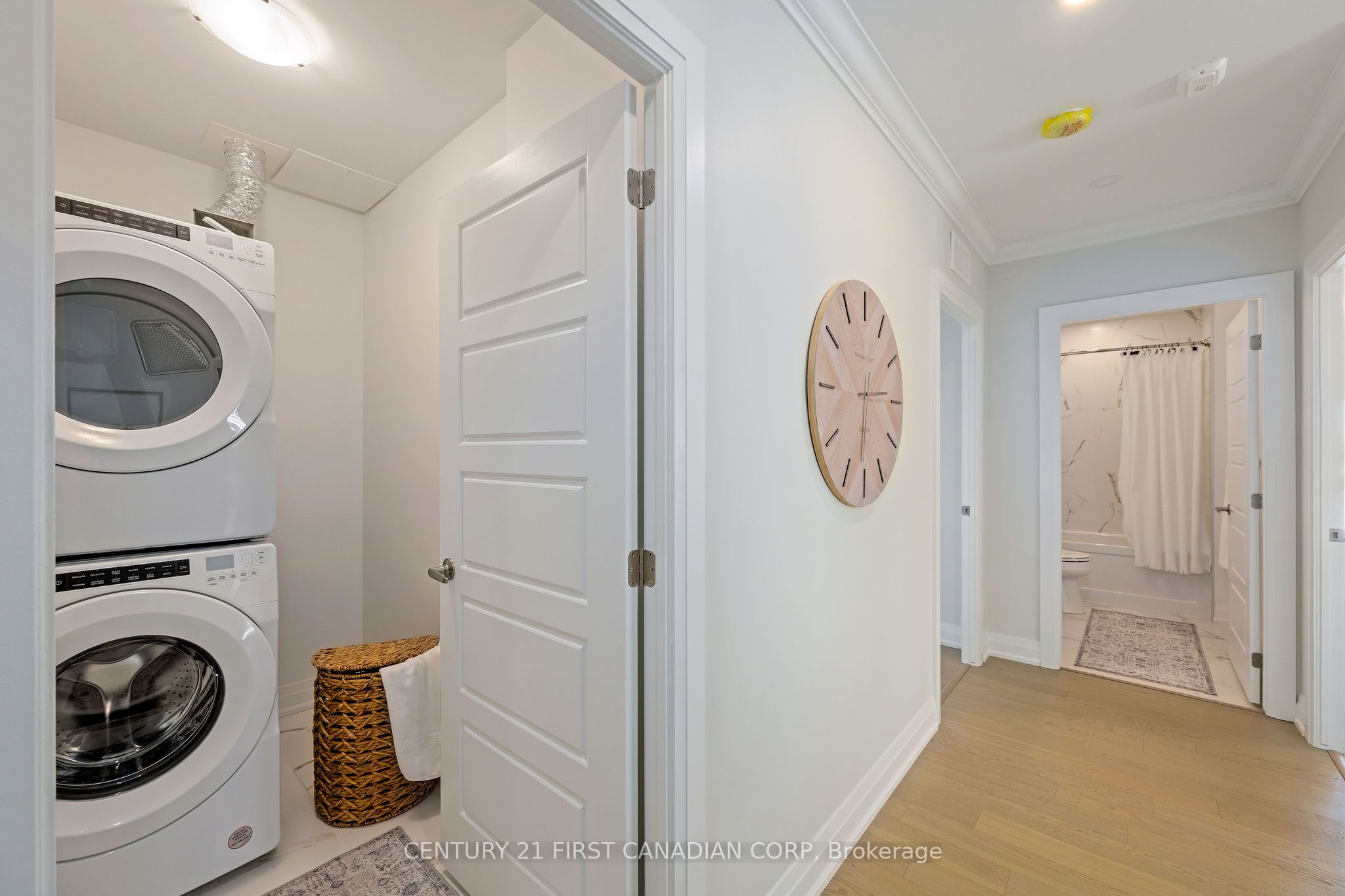 1560 Upper West Avenue 203 Property Photo 16