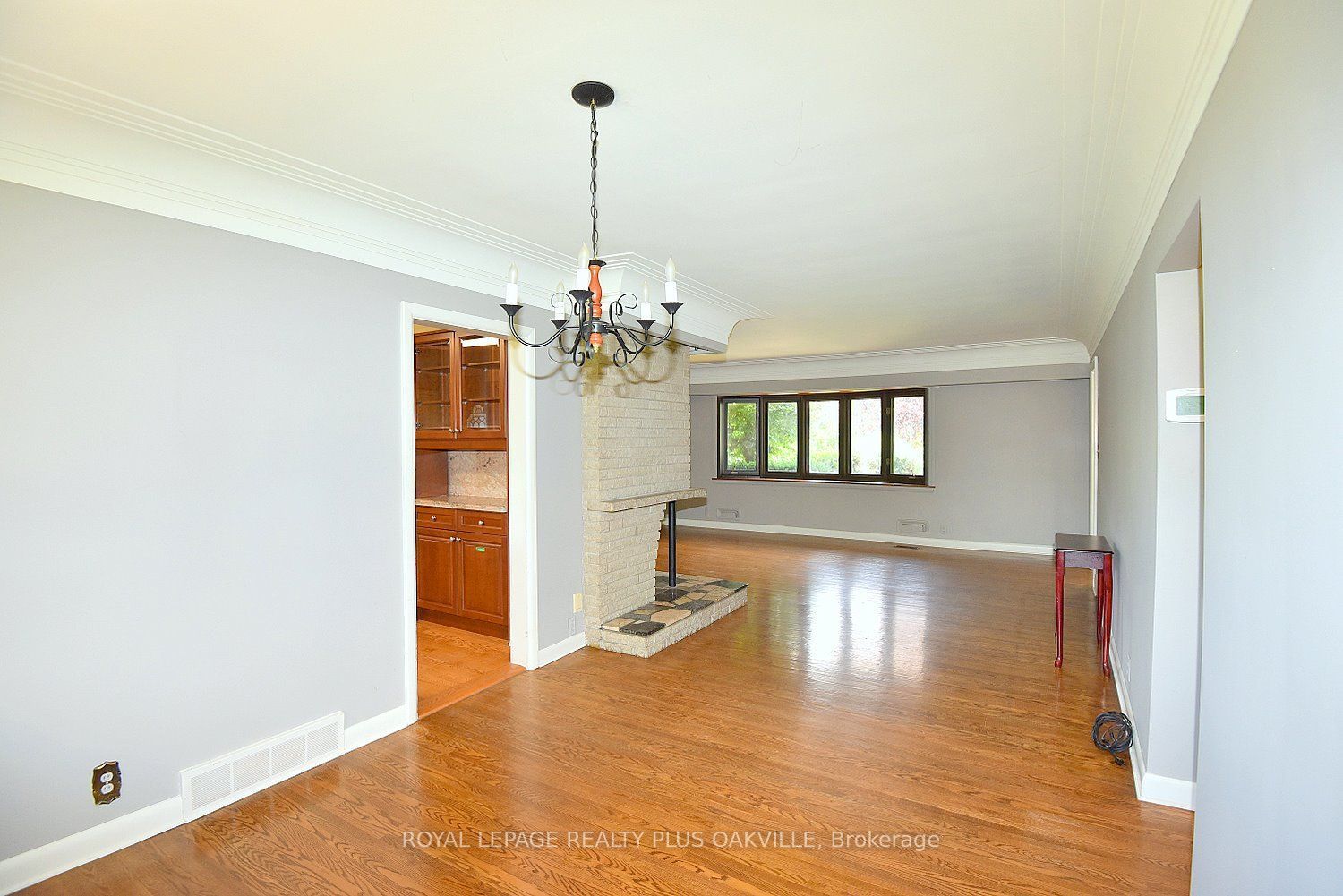 298 Pottruff Road N Property Photo 13