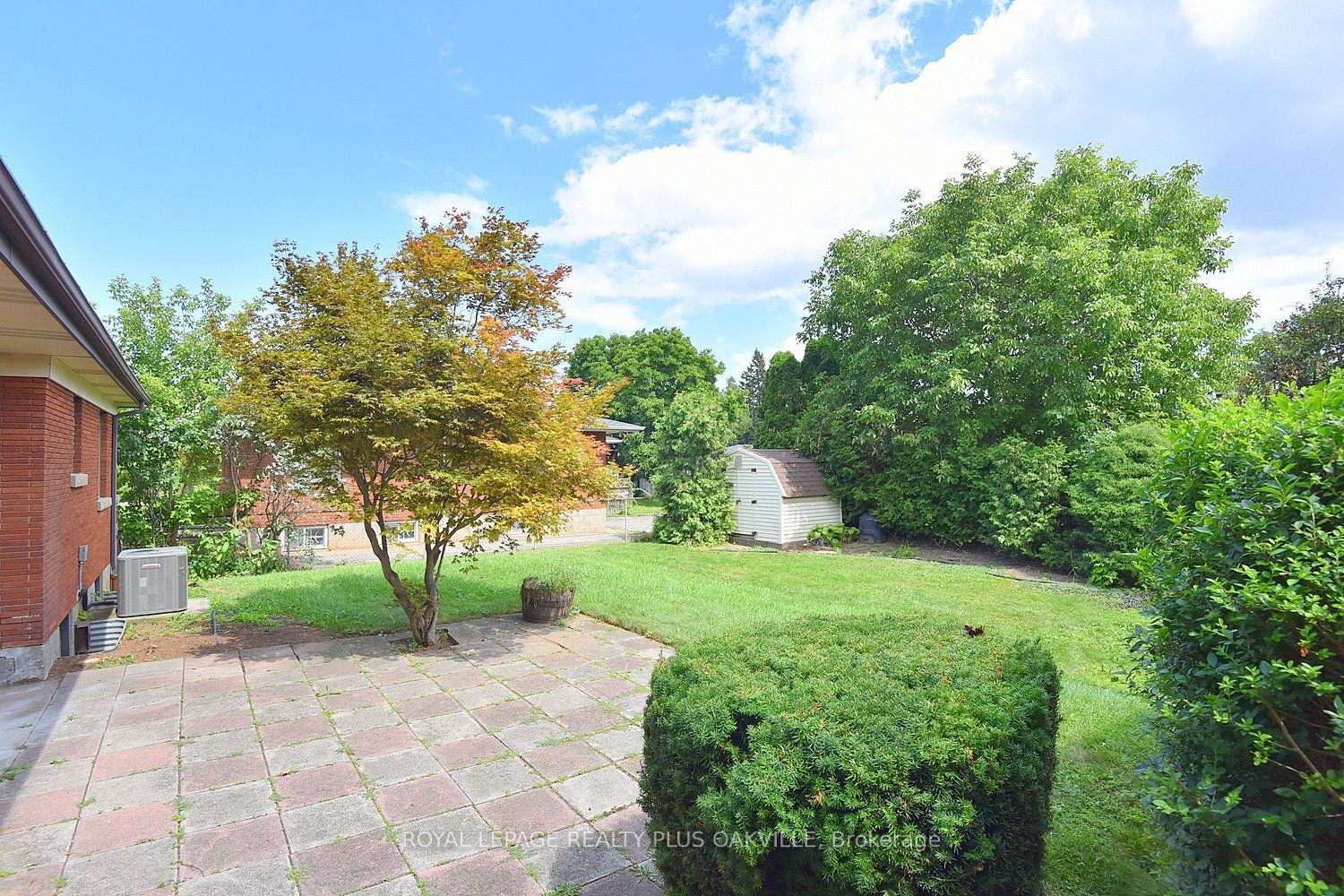 298 Pottruff Road N Property Photo 32