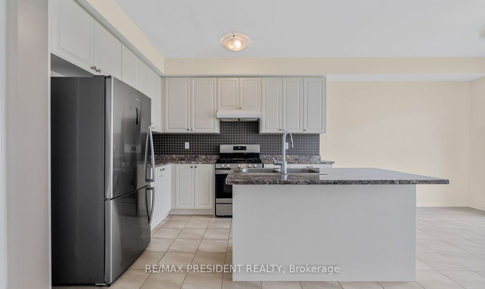 25 Seanesy Drive Property Photo 8
