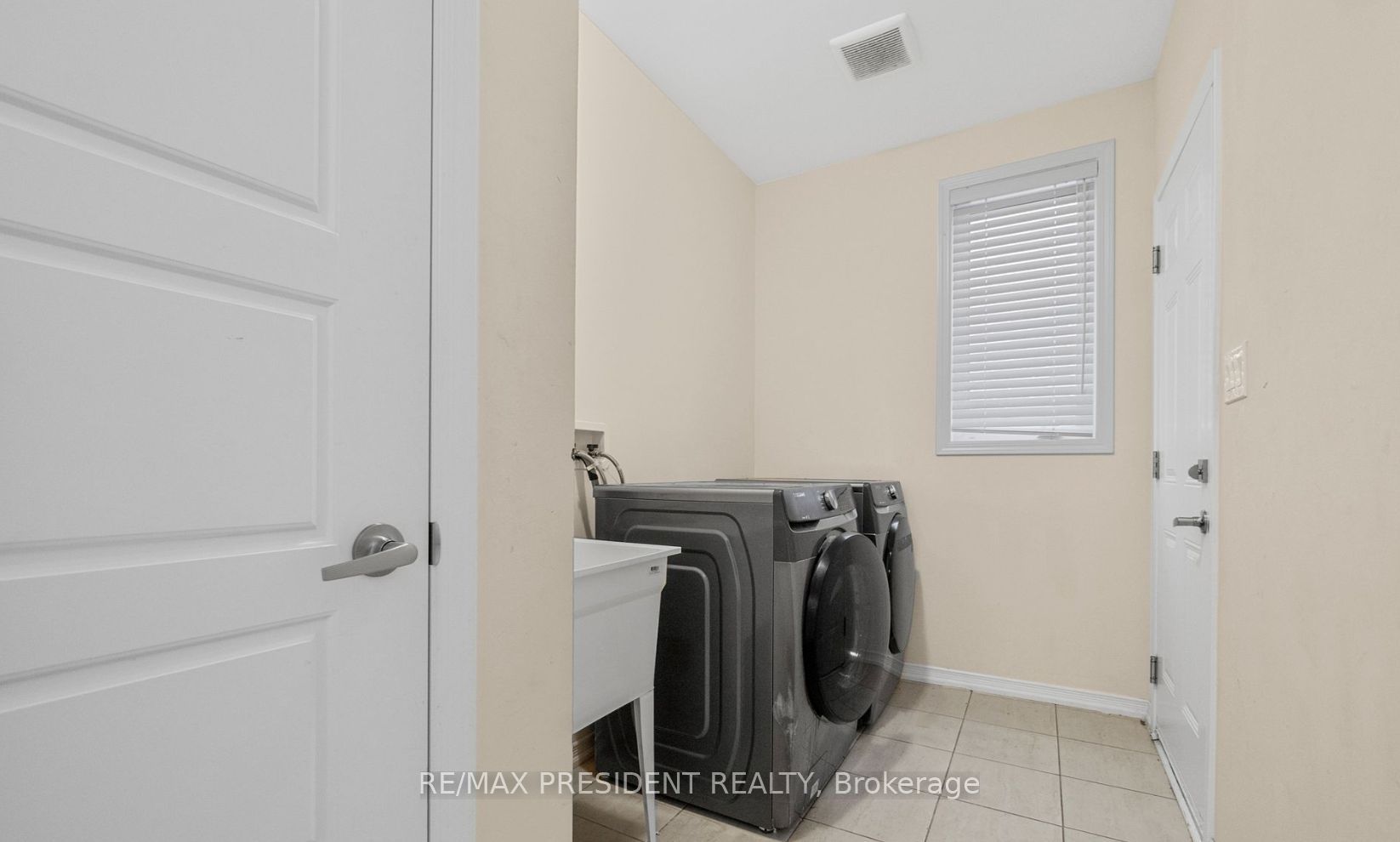 25 Seanesy Drive Property Photo 23
