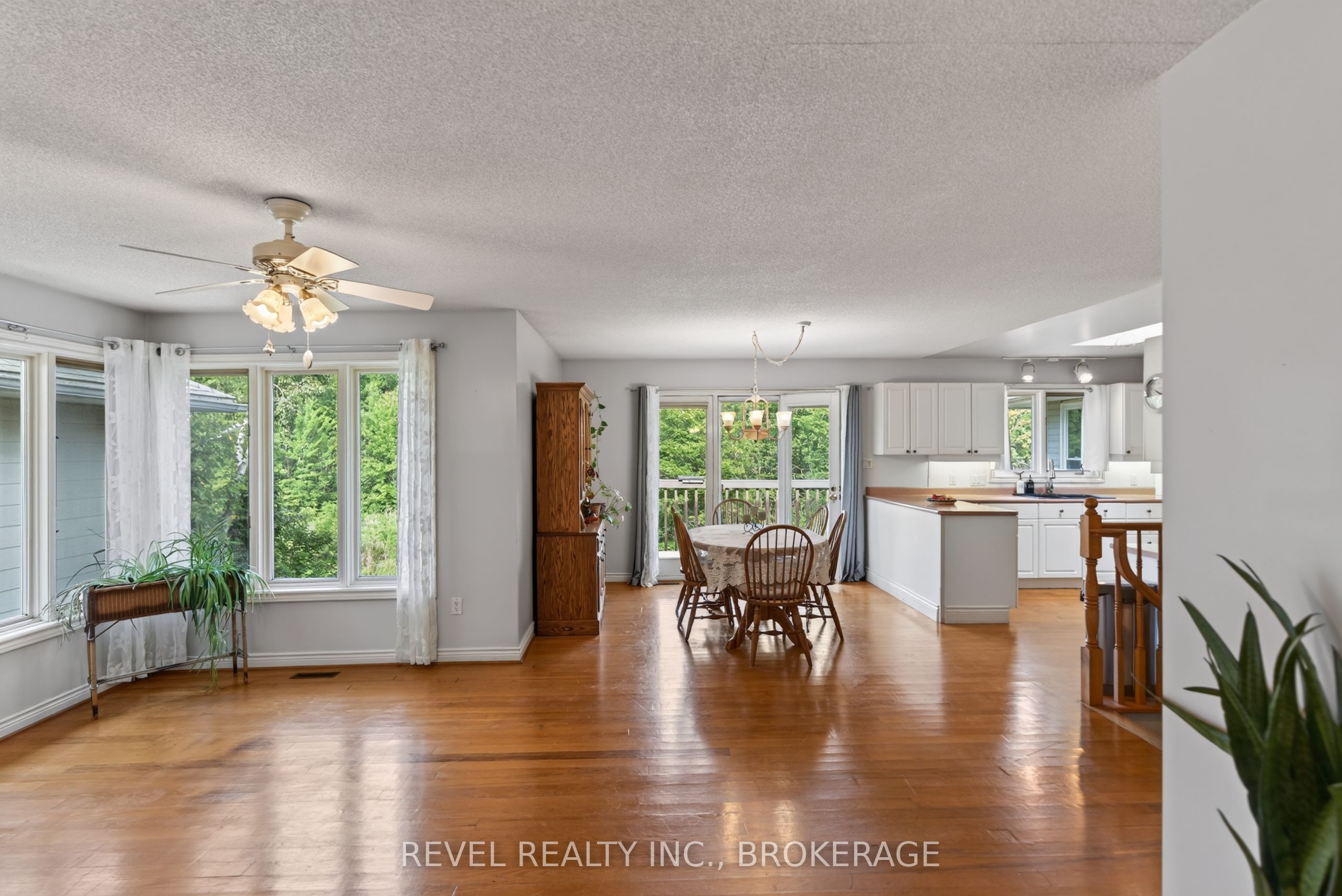 5383 Rideau Road Property Photo 7