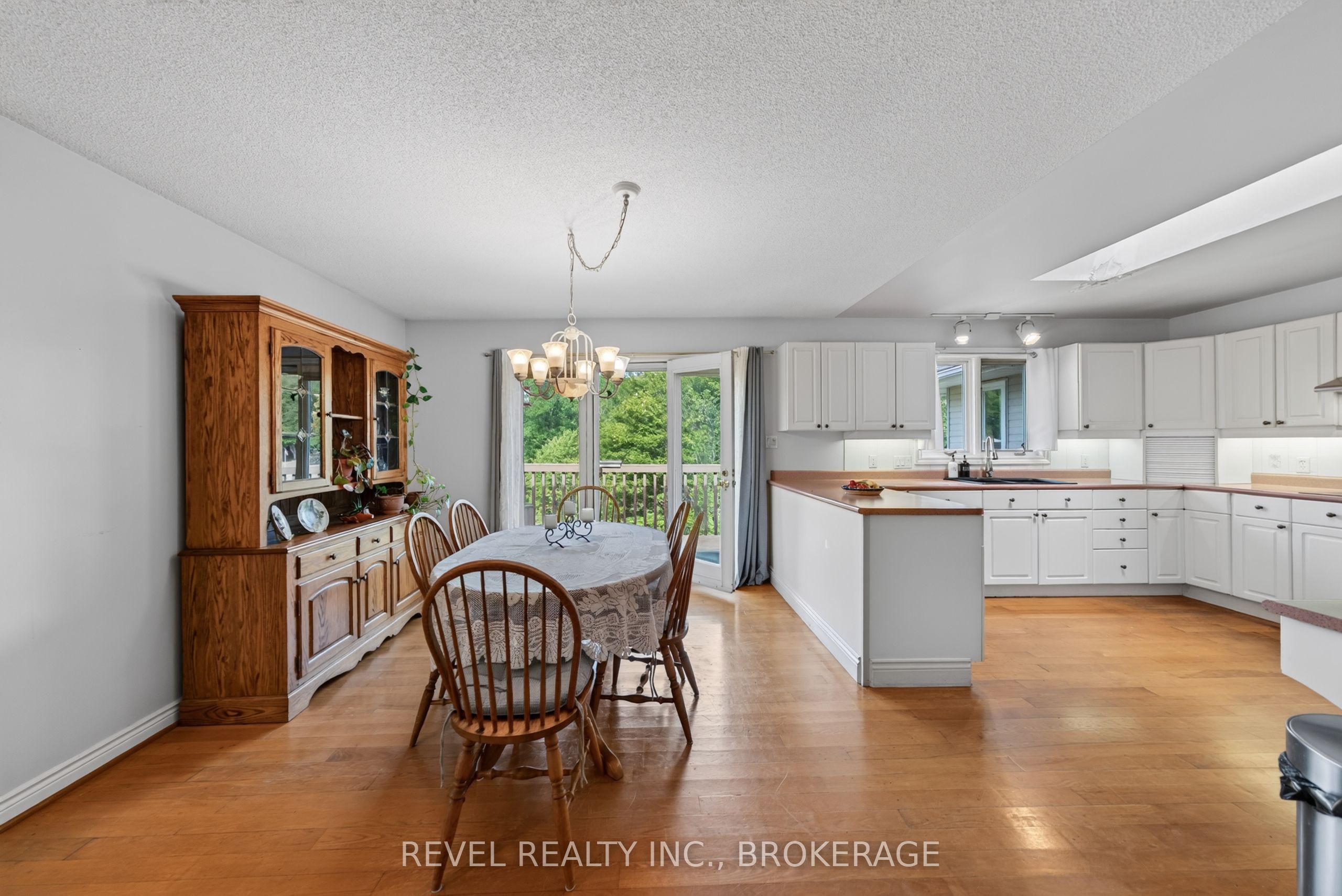 5383 Rideau Road Property Photo 11
