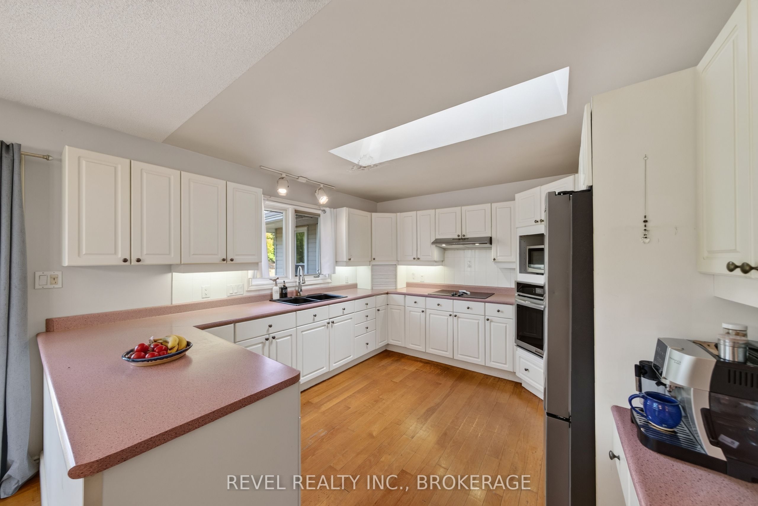 5383 Rideau Road Property Photo 12