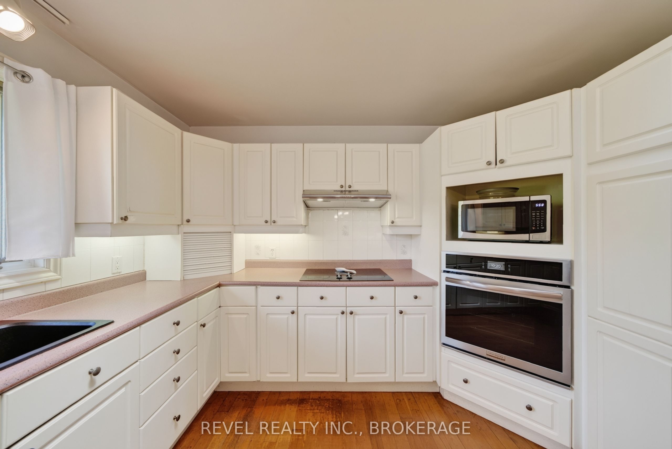 5383 Rideau Road Property Photo 15