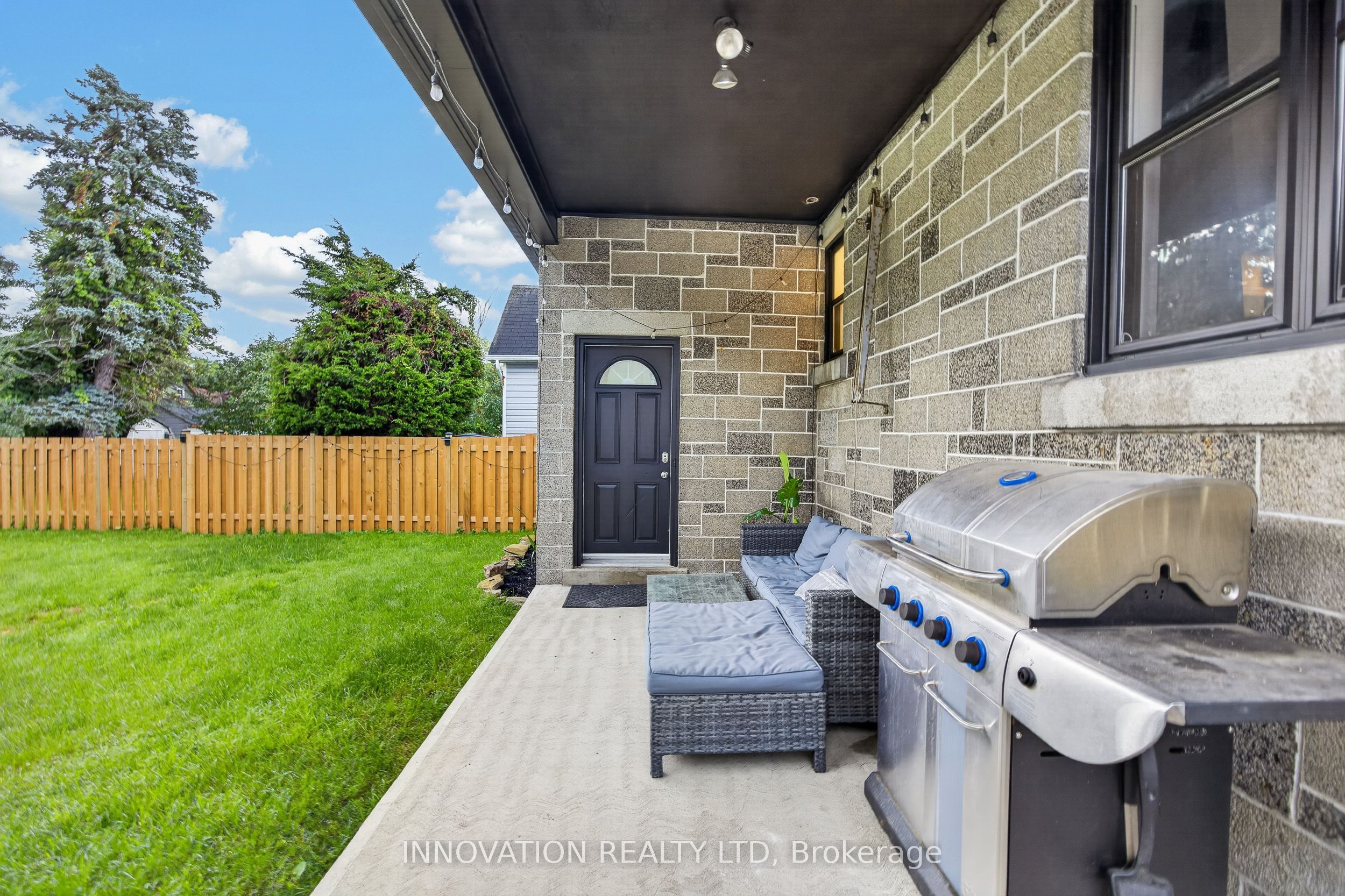 5 Merrick Street Property Photo 43