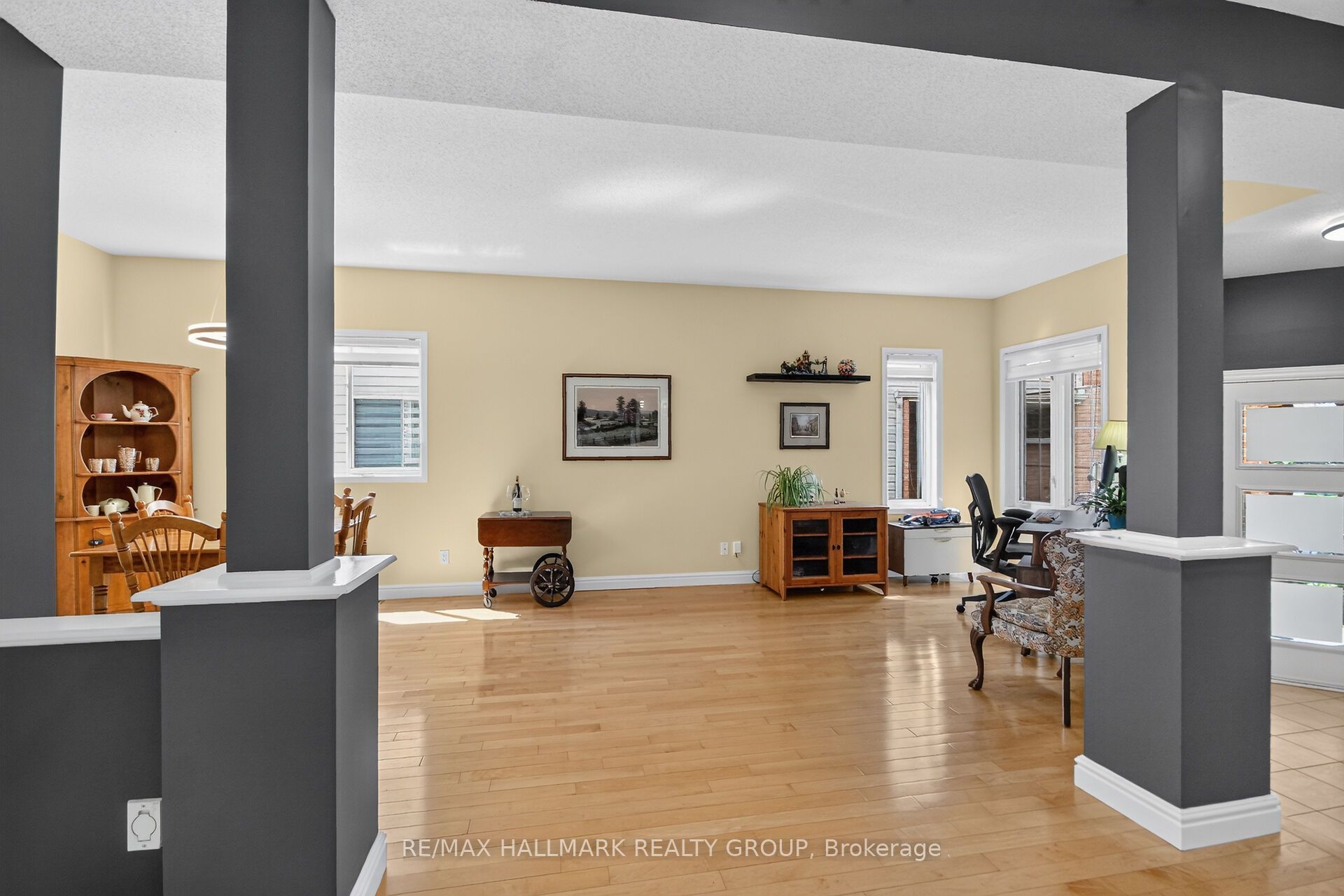 133 Fairlop Way Property Photo 4