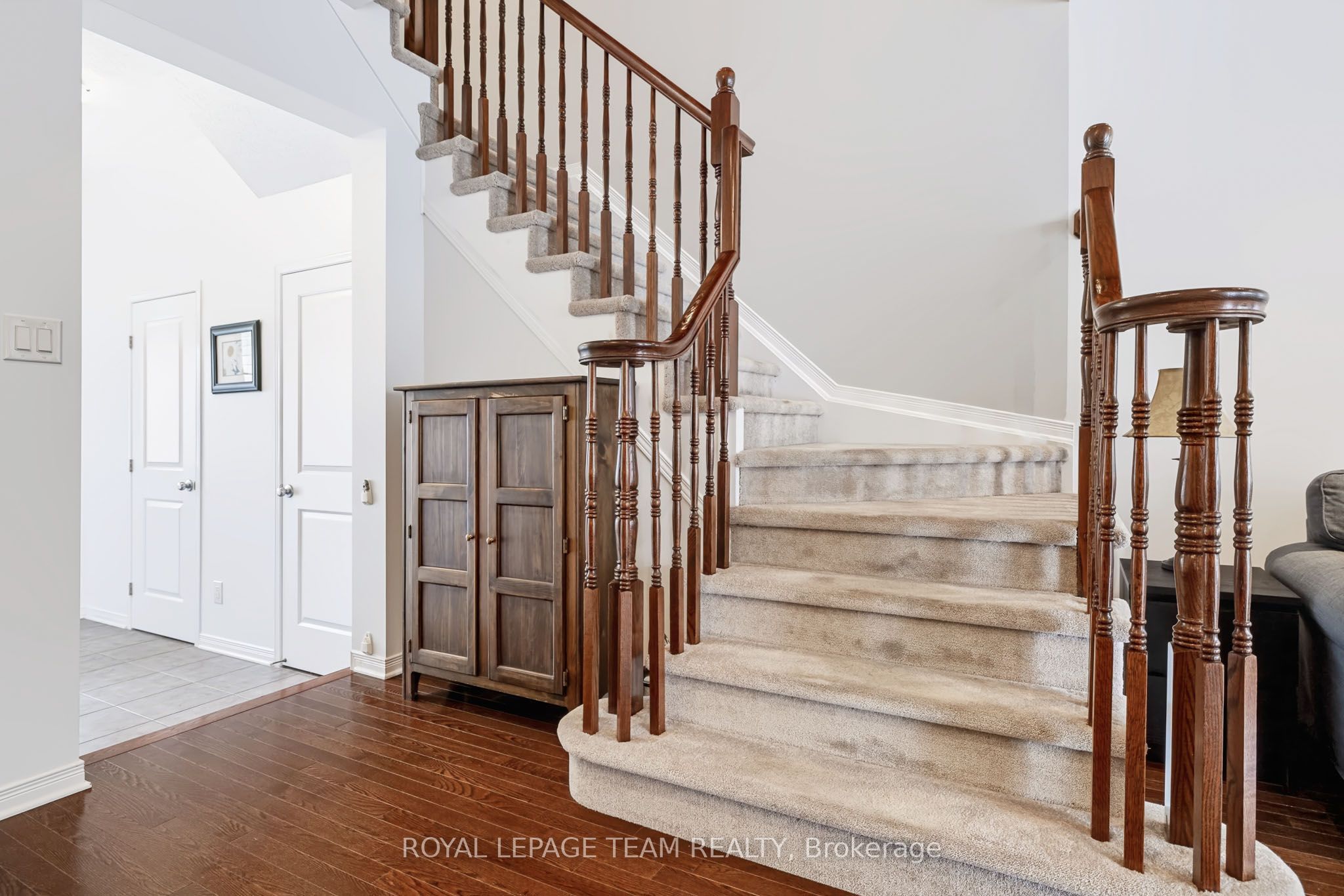 490 Dundonald Drive Property Photo 23