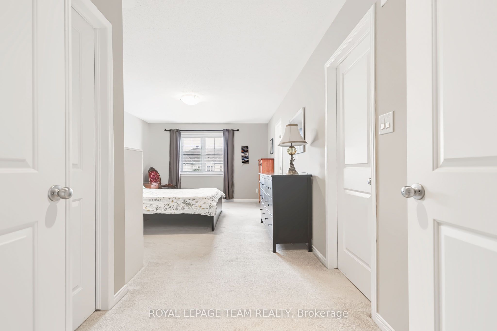 490 Dundonald Drive Property Photo 25
