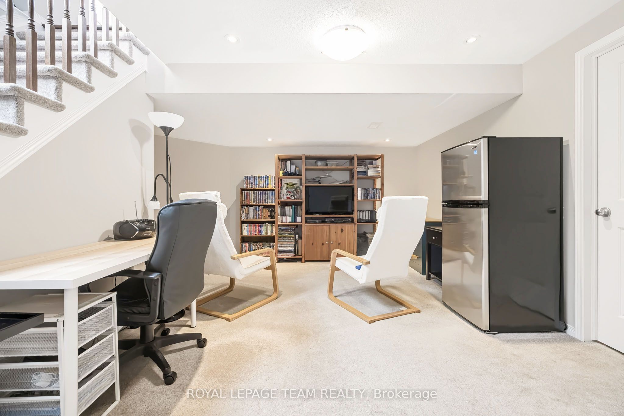 490 Dundonald Drive Property Photo 46