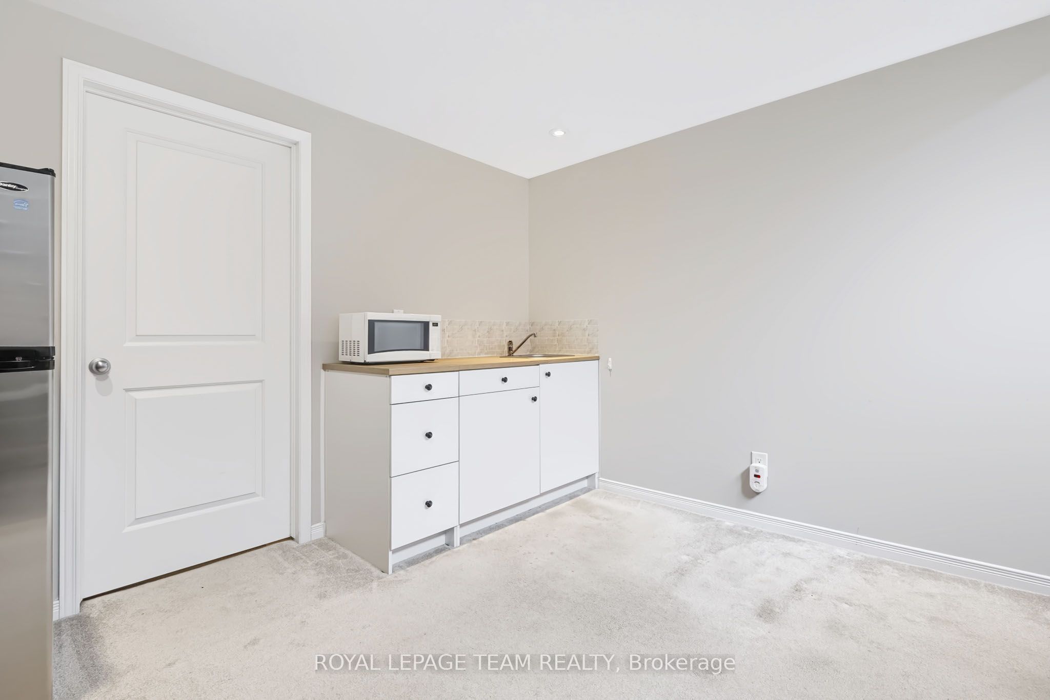 490 Dundonald Drive Property Photo 47