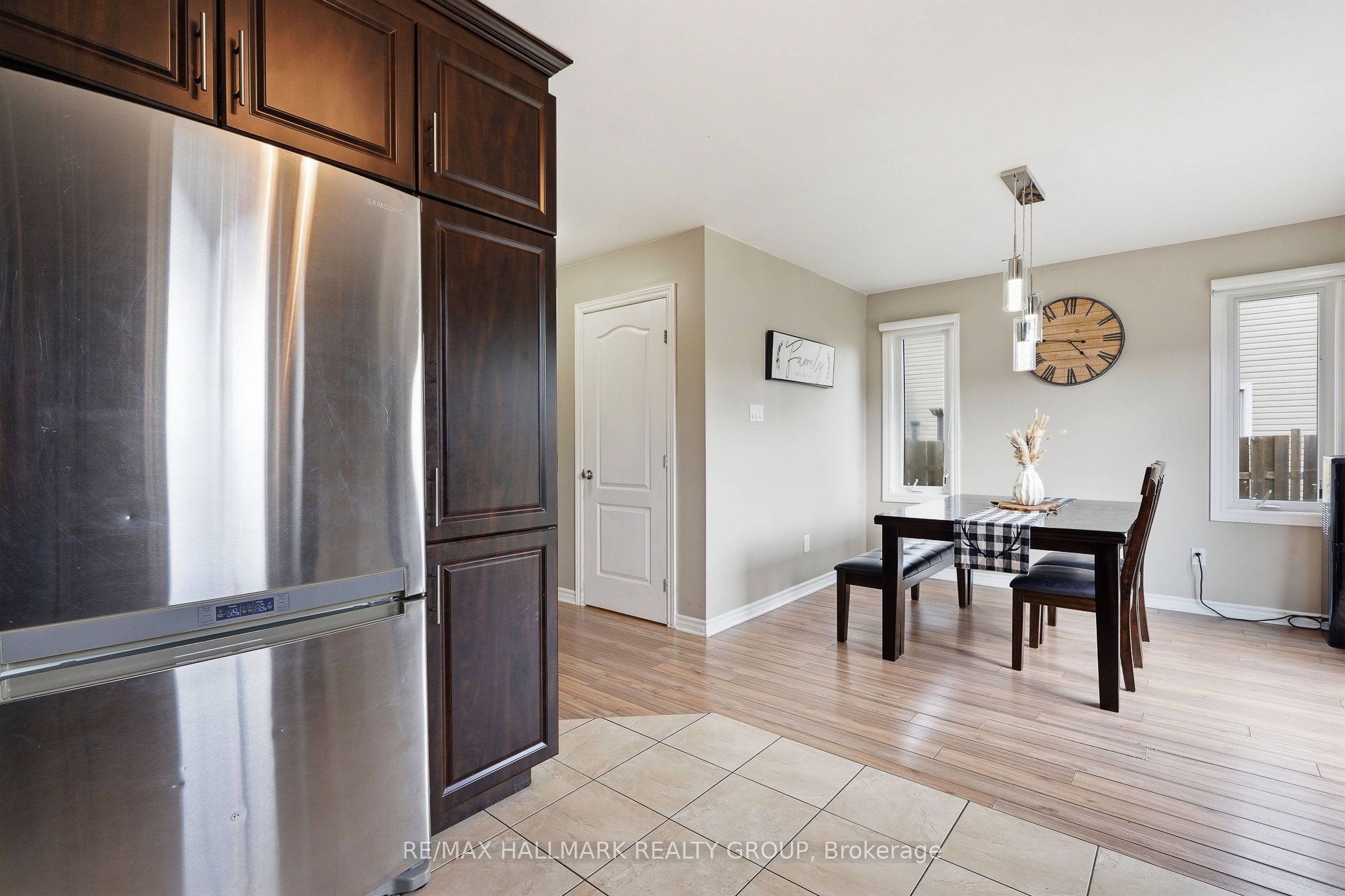 438 Denis Street Property Photo 23