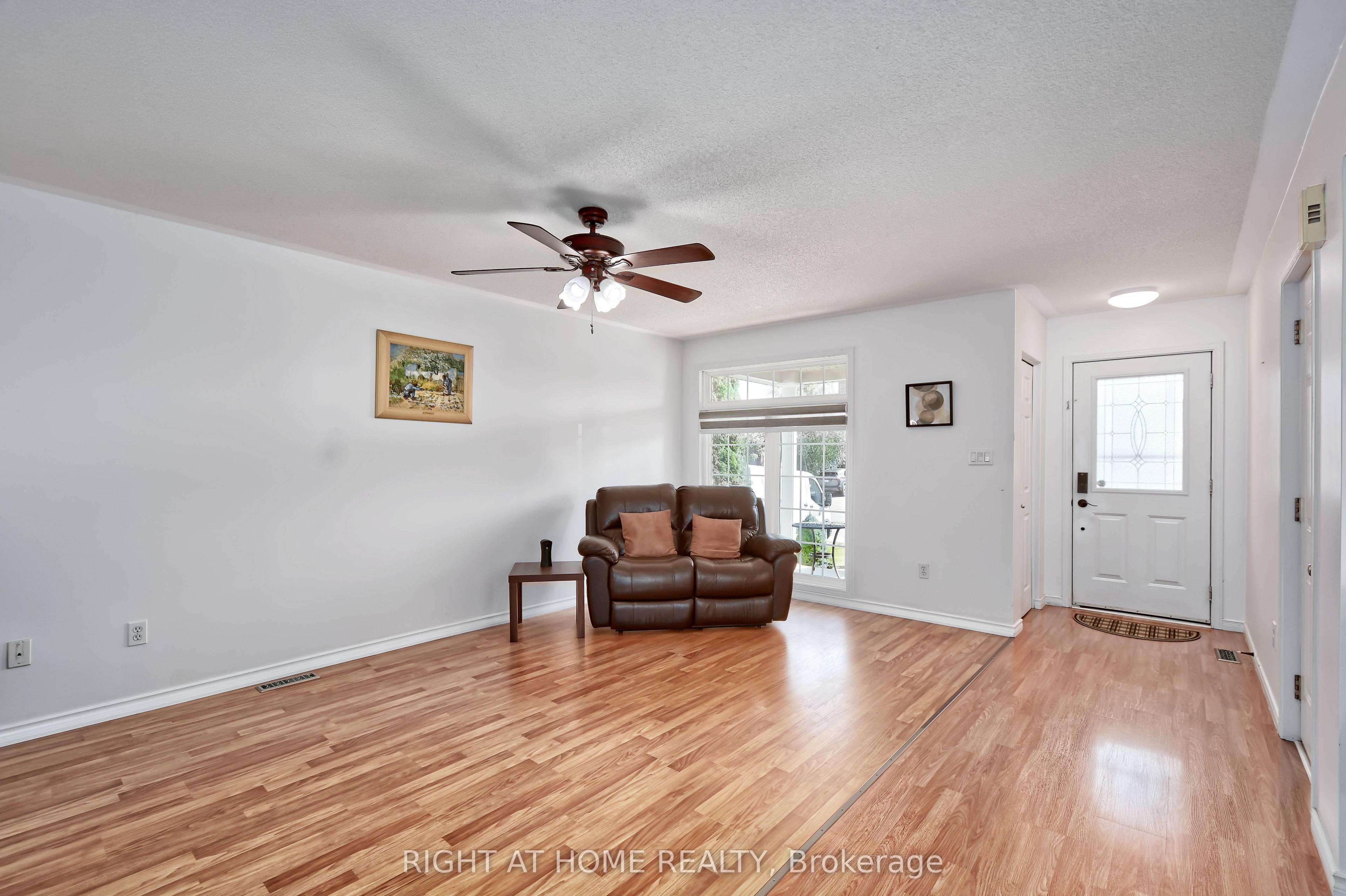 896 Fogerty Street Property Photo 7