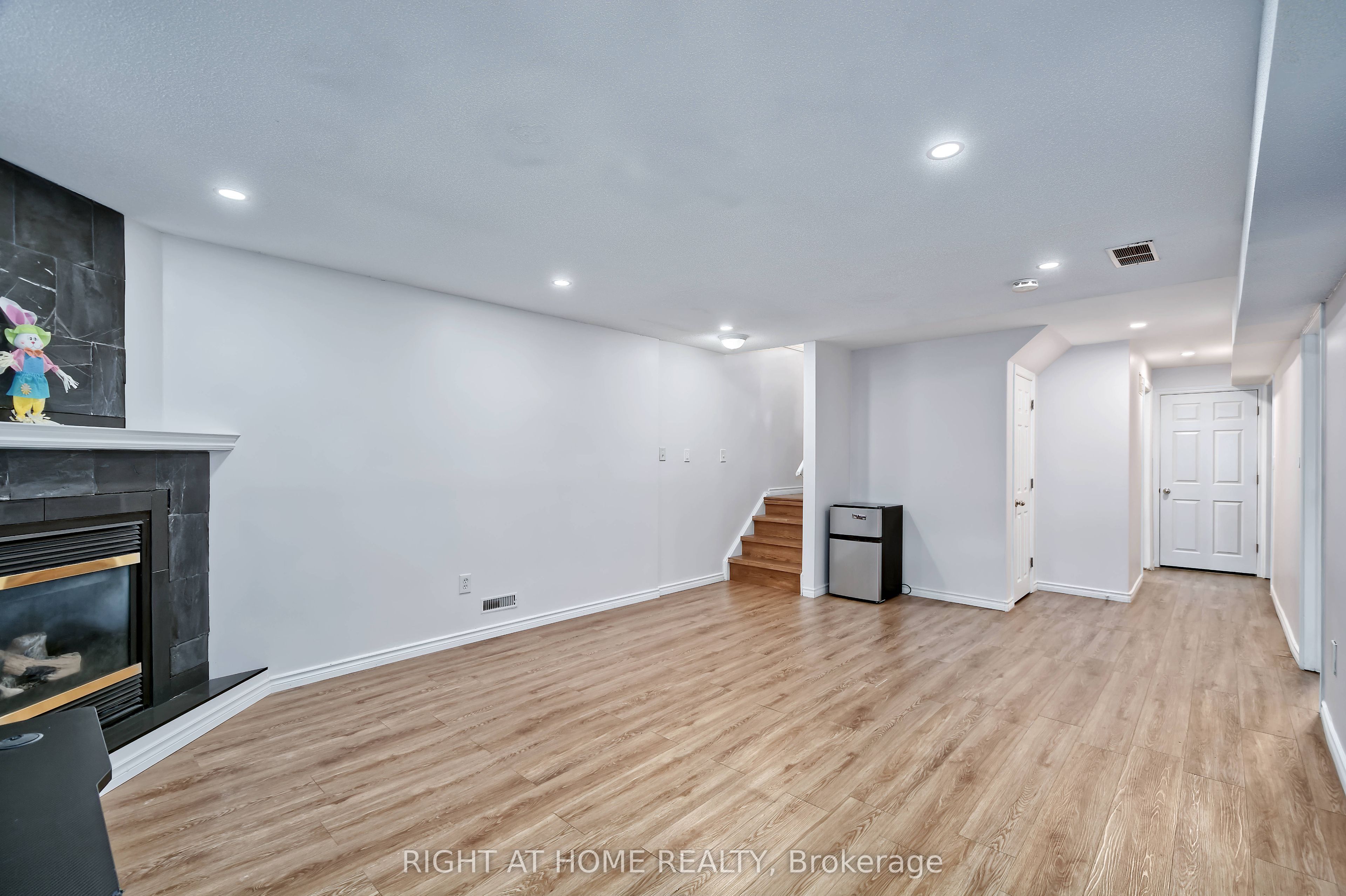 896 Fogerty Street Property Photo 24
