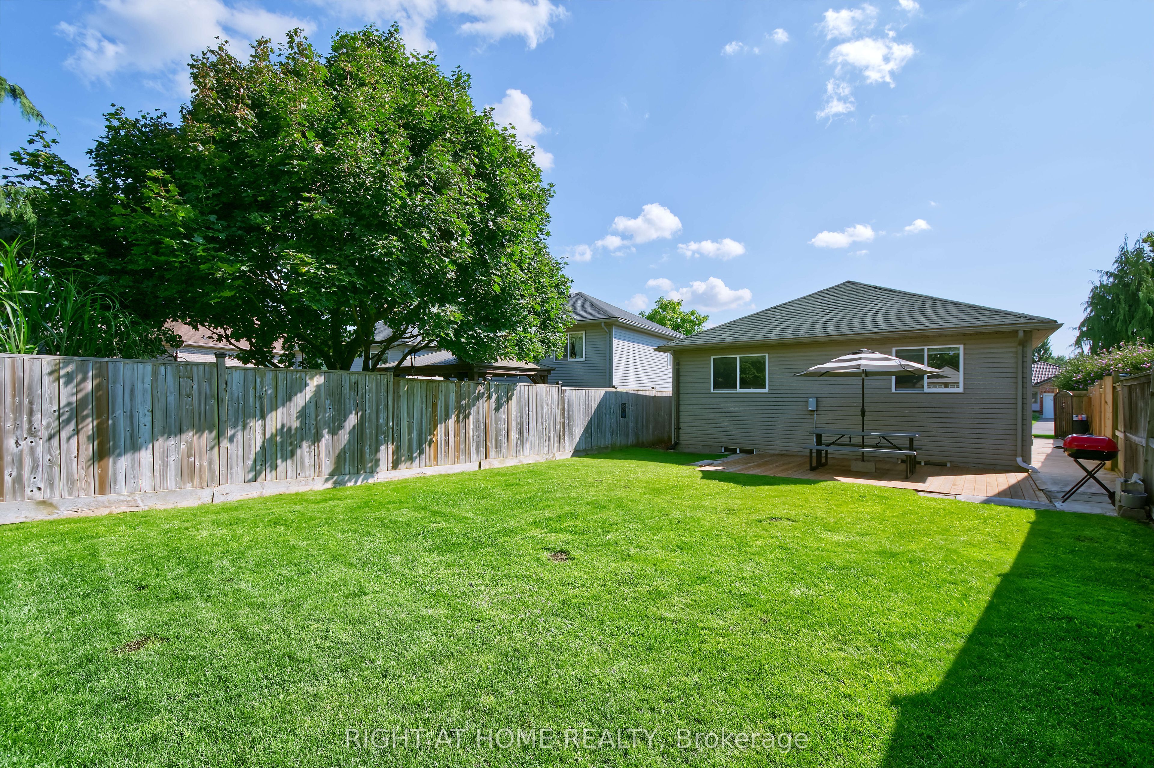 896 Fogerty Street Property Photo 36