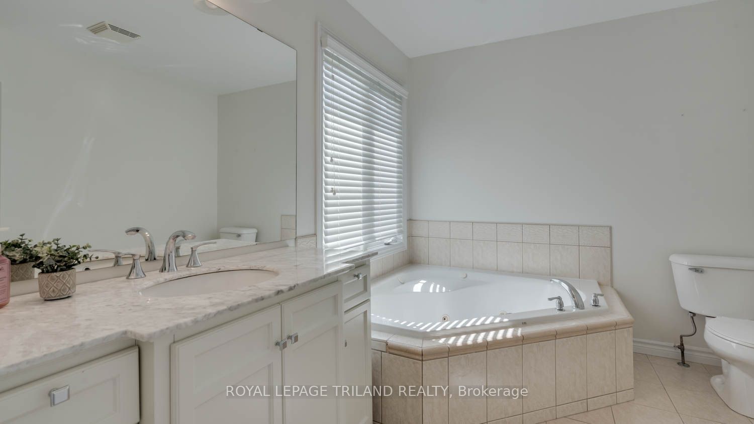 1310 Shore Road Property Photo 13
