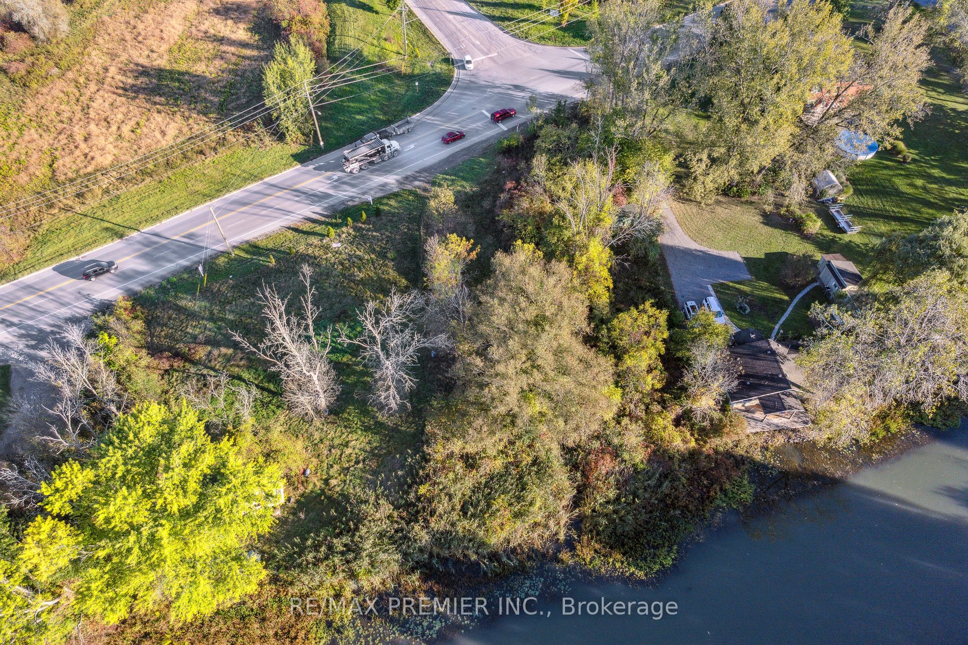 294 Lyon's Creek Road Property Photo 9