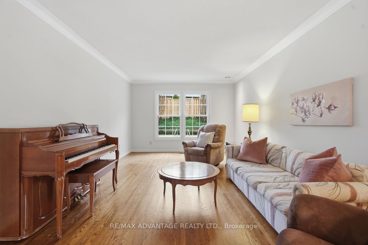 35 Cowan Place Property Photo 7