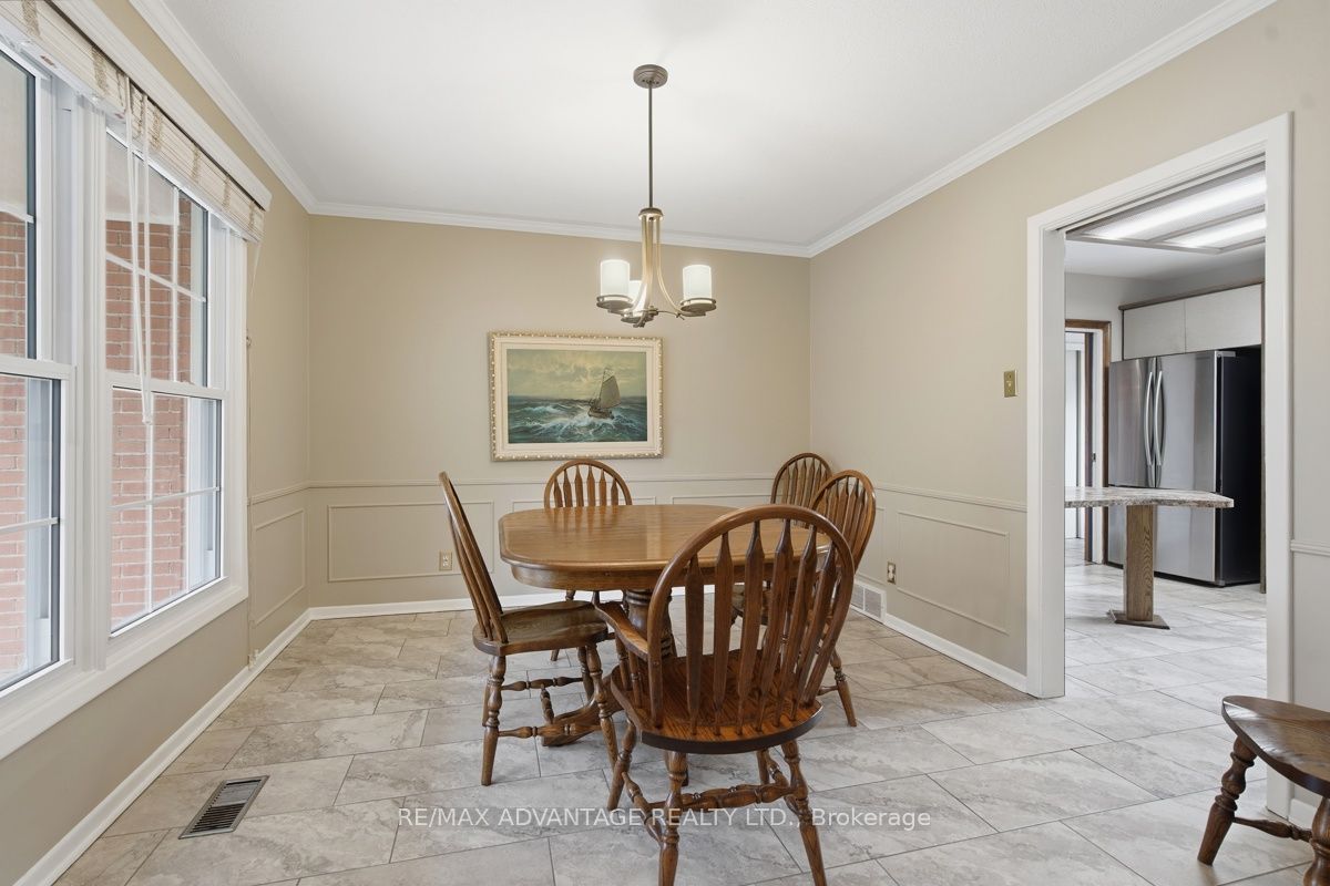 35 Cowan Place Property Photo 9