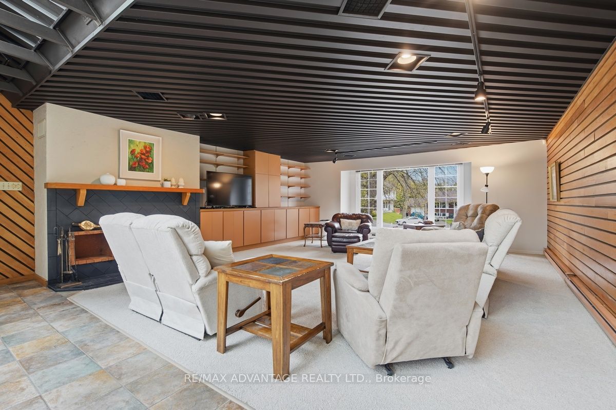 35 Cowan Place Property Photo 15