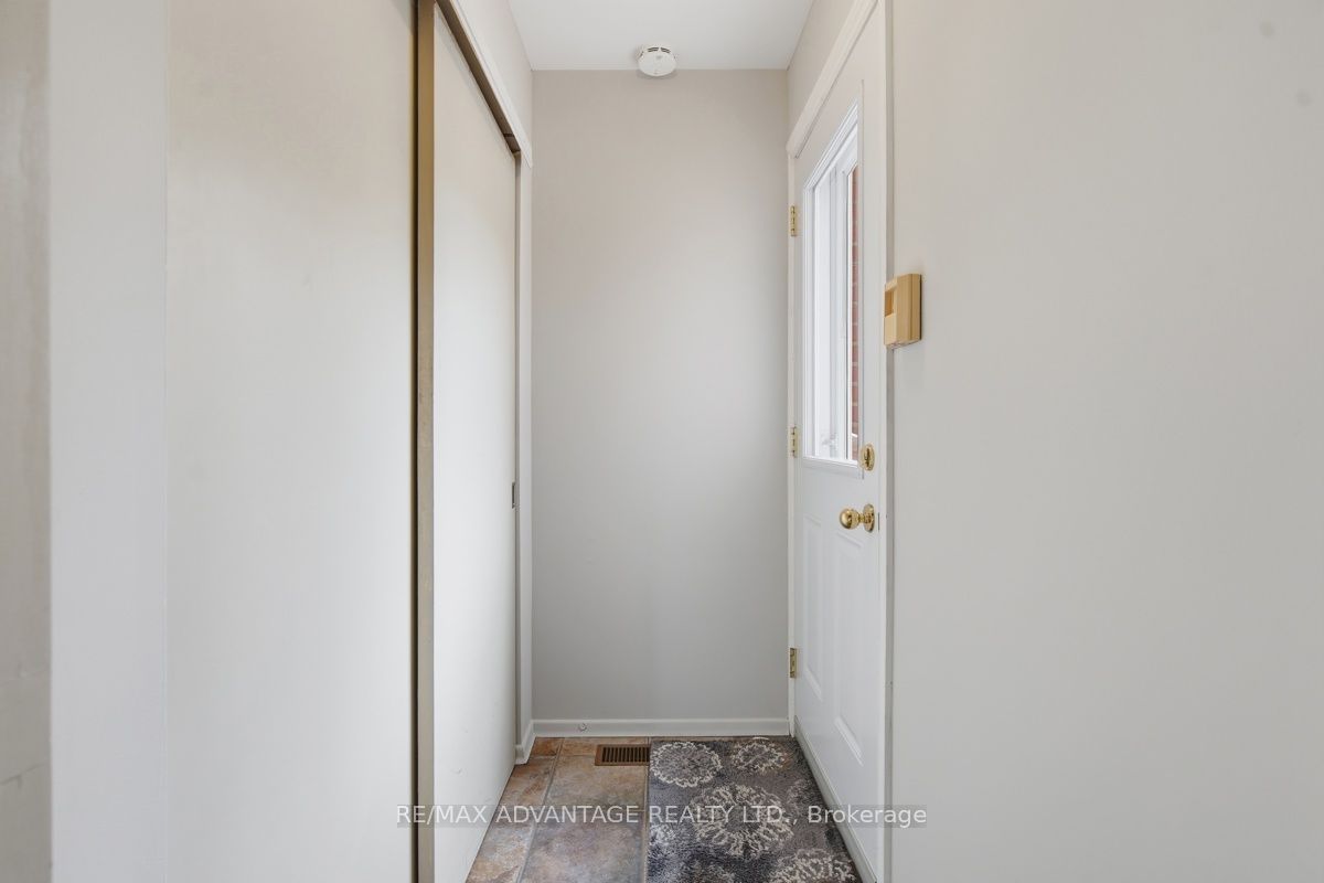 35 Cowan Place Property Photo 22