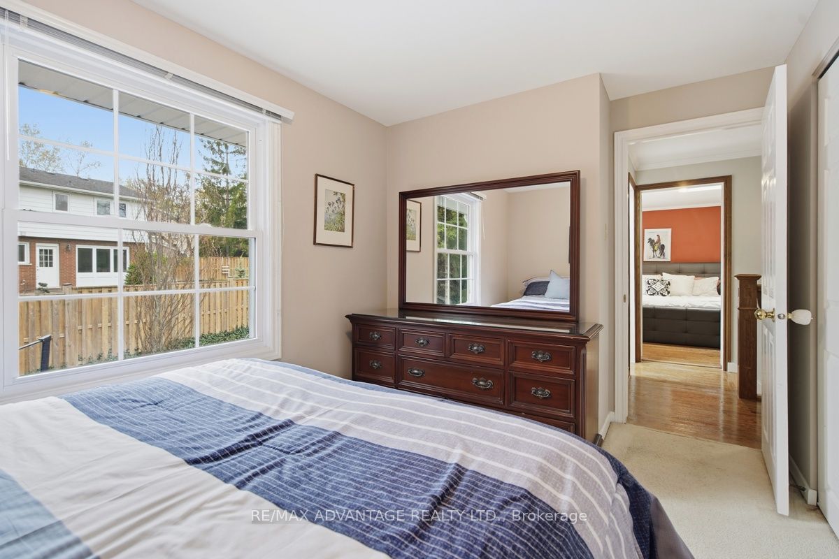 35 Cowan Place Property Photo 27